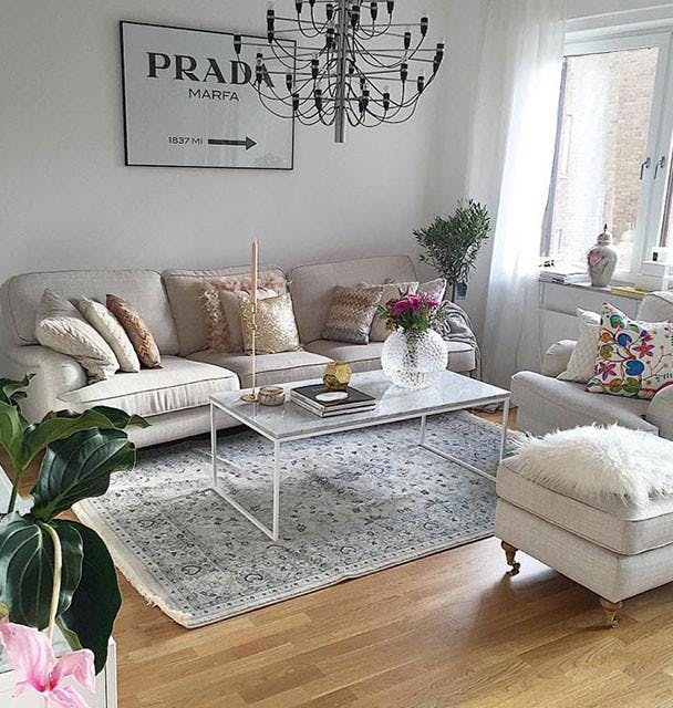 prada marfa plakat inspiracja