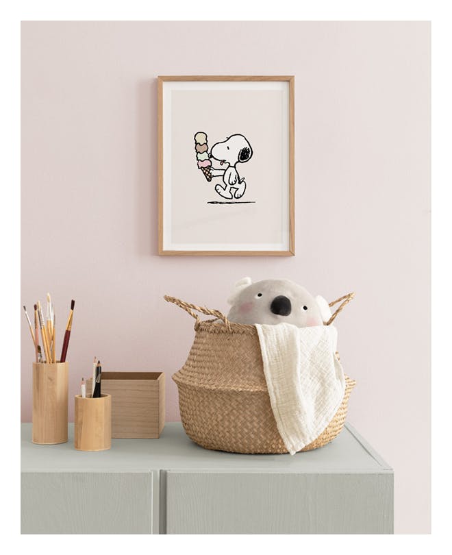 Snoopy Eating Ice Cream Poster (50x70 cm) - Poster Store