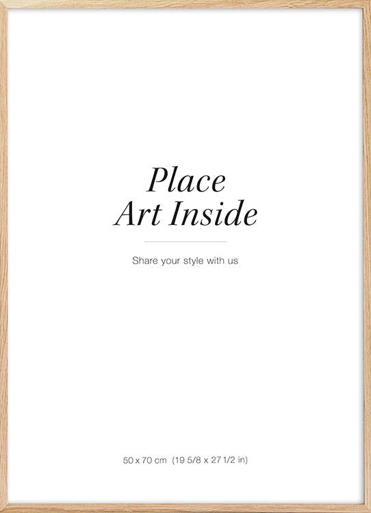 Bílý plakát s textem Place Art Inside a Share your style with us v dřevěném rámu.