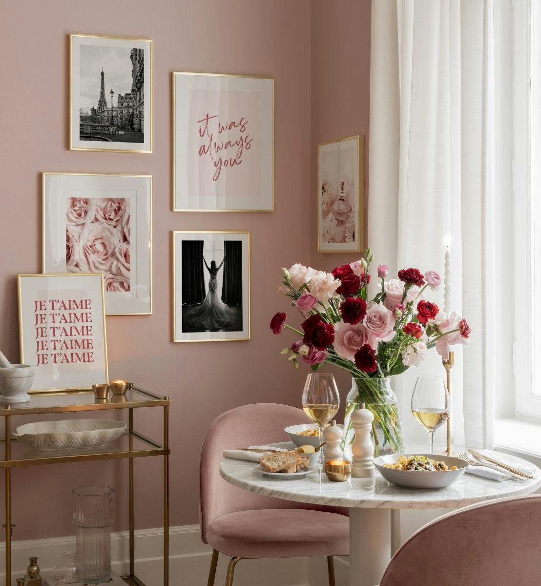 Rosa och monokroma fotografier och citat for vardagsrummet eller sovrummet (ONE SIZE) - Poster Store