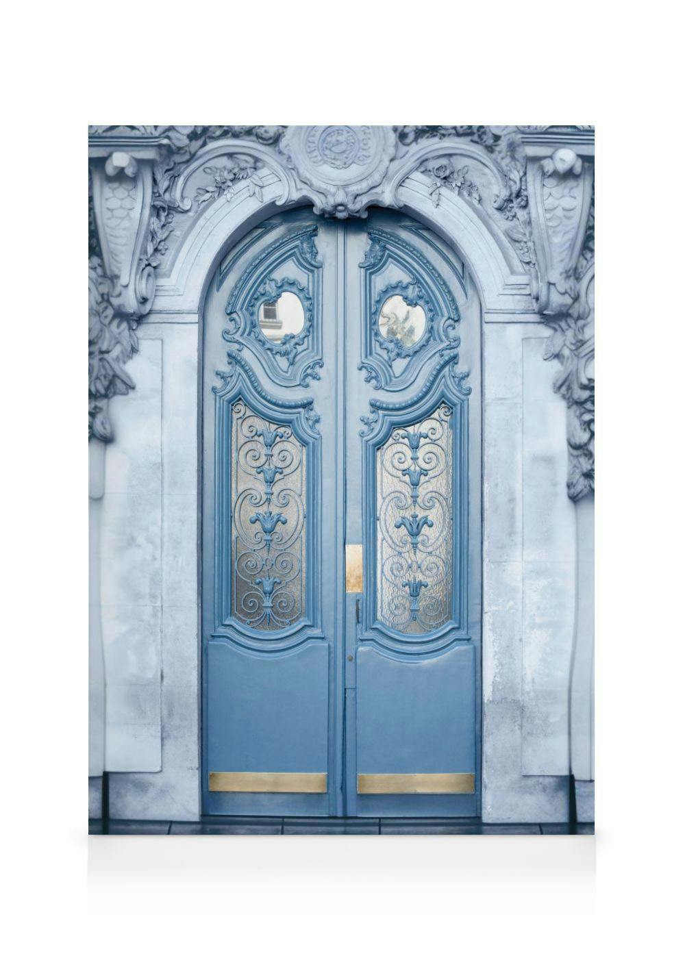 Blauwe Deur Canvas (70x100 cm - Fotolijst Zwart) - Poster Store