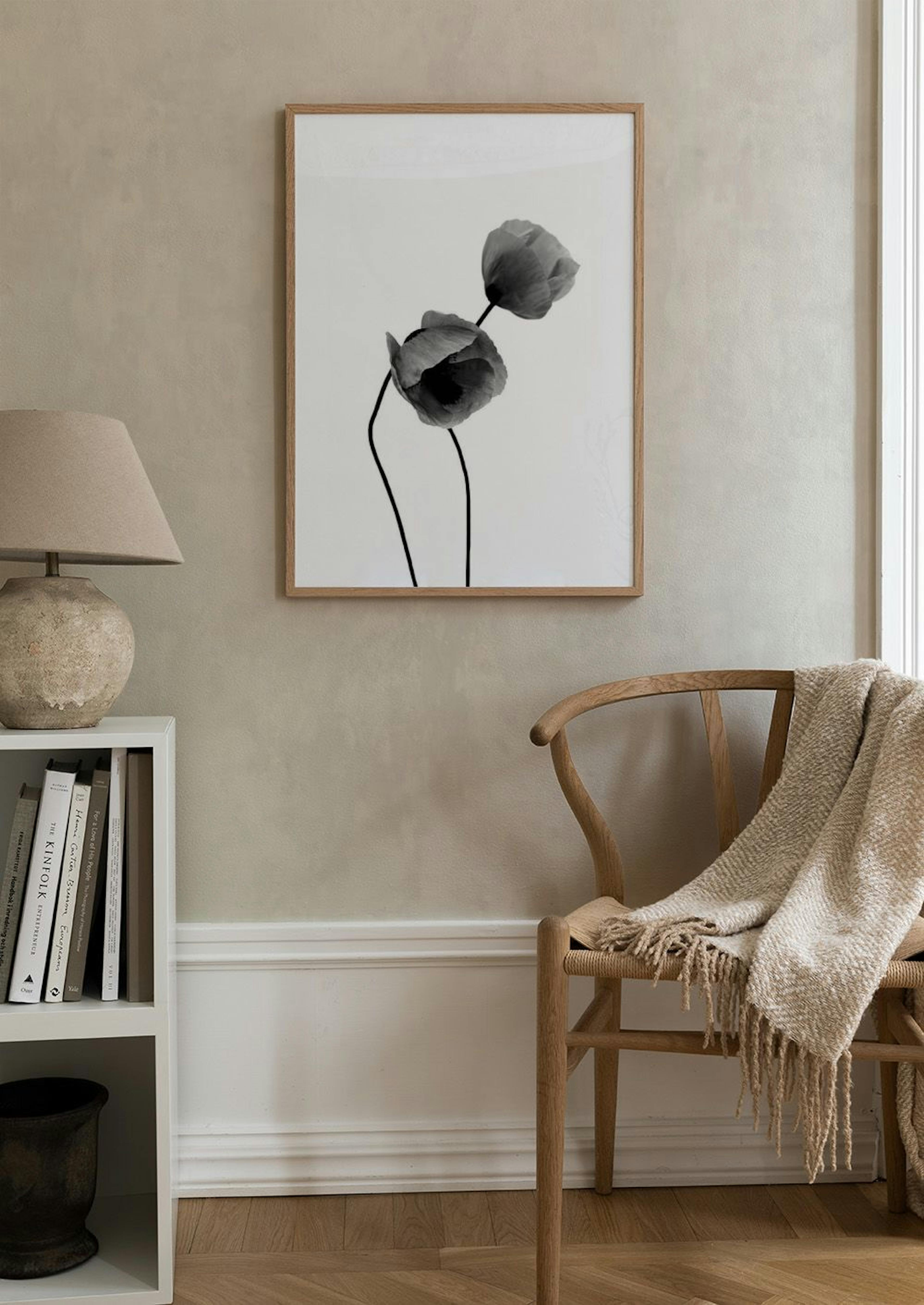 Fleurs de Pavot Grises Poster thumbnail