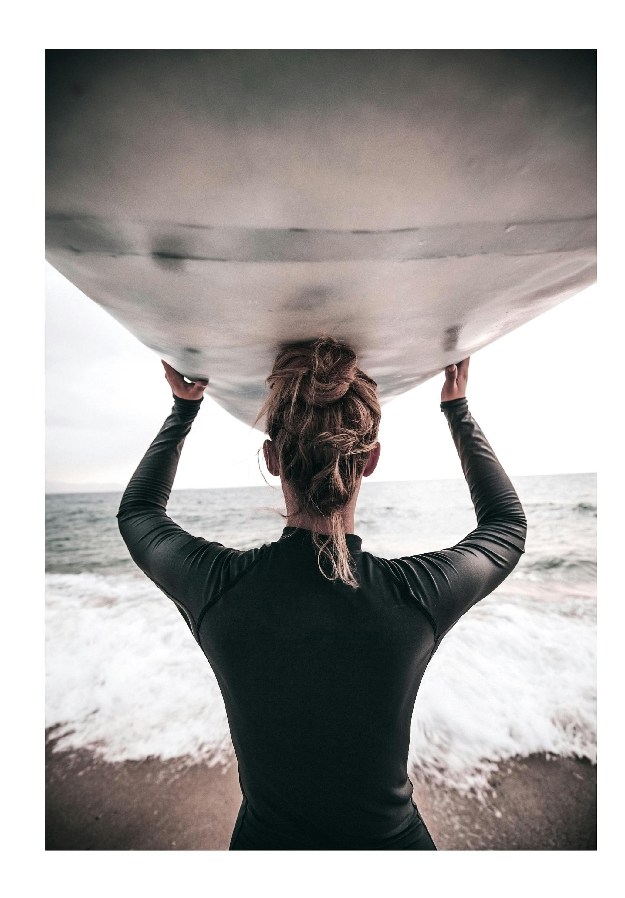 Surfer Poster (50x70 cm) - Poster Store