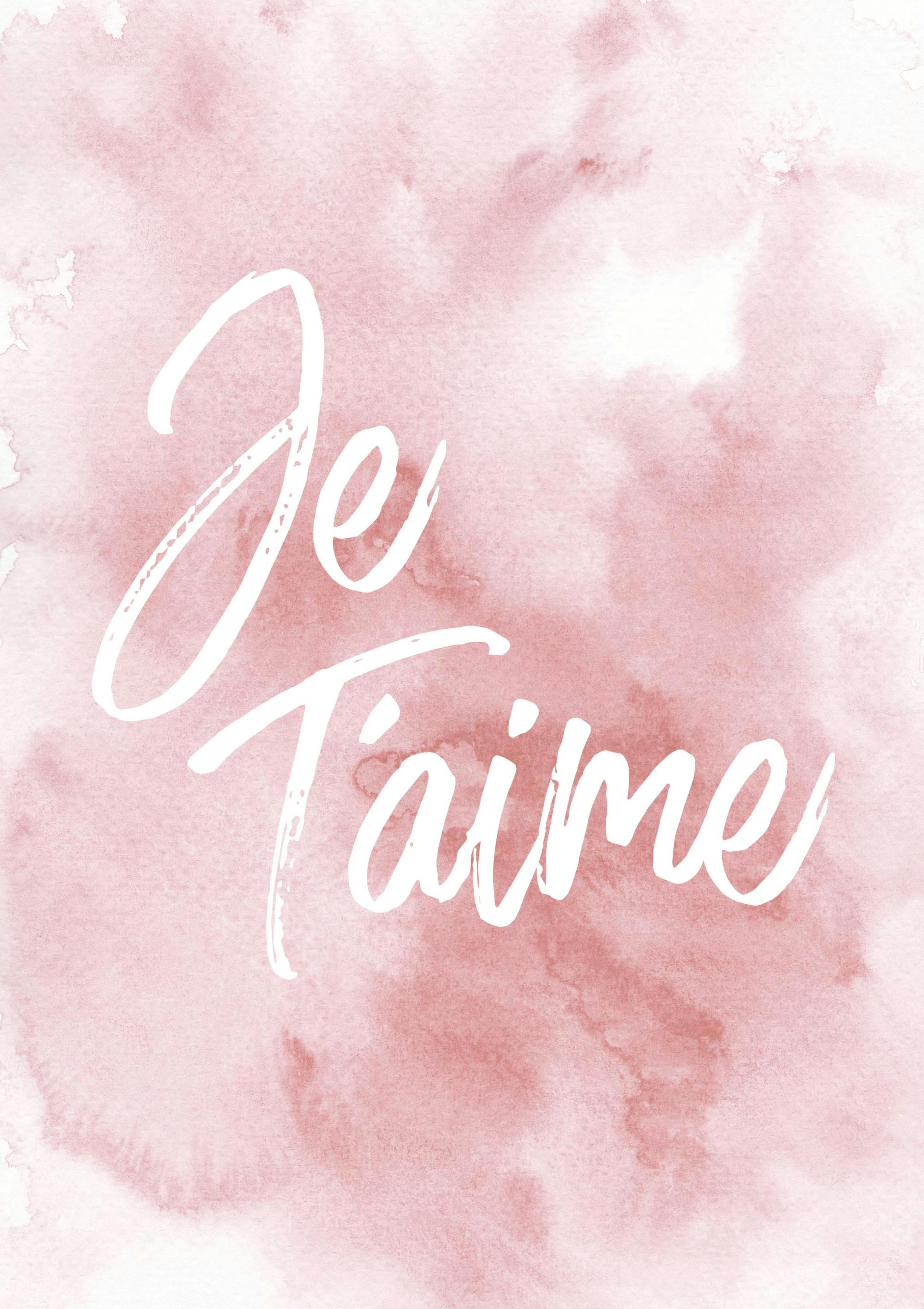 Póster de acuarela rosa con la frase Je Taime en letras blancas caligráficas, estilo romántico.