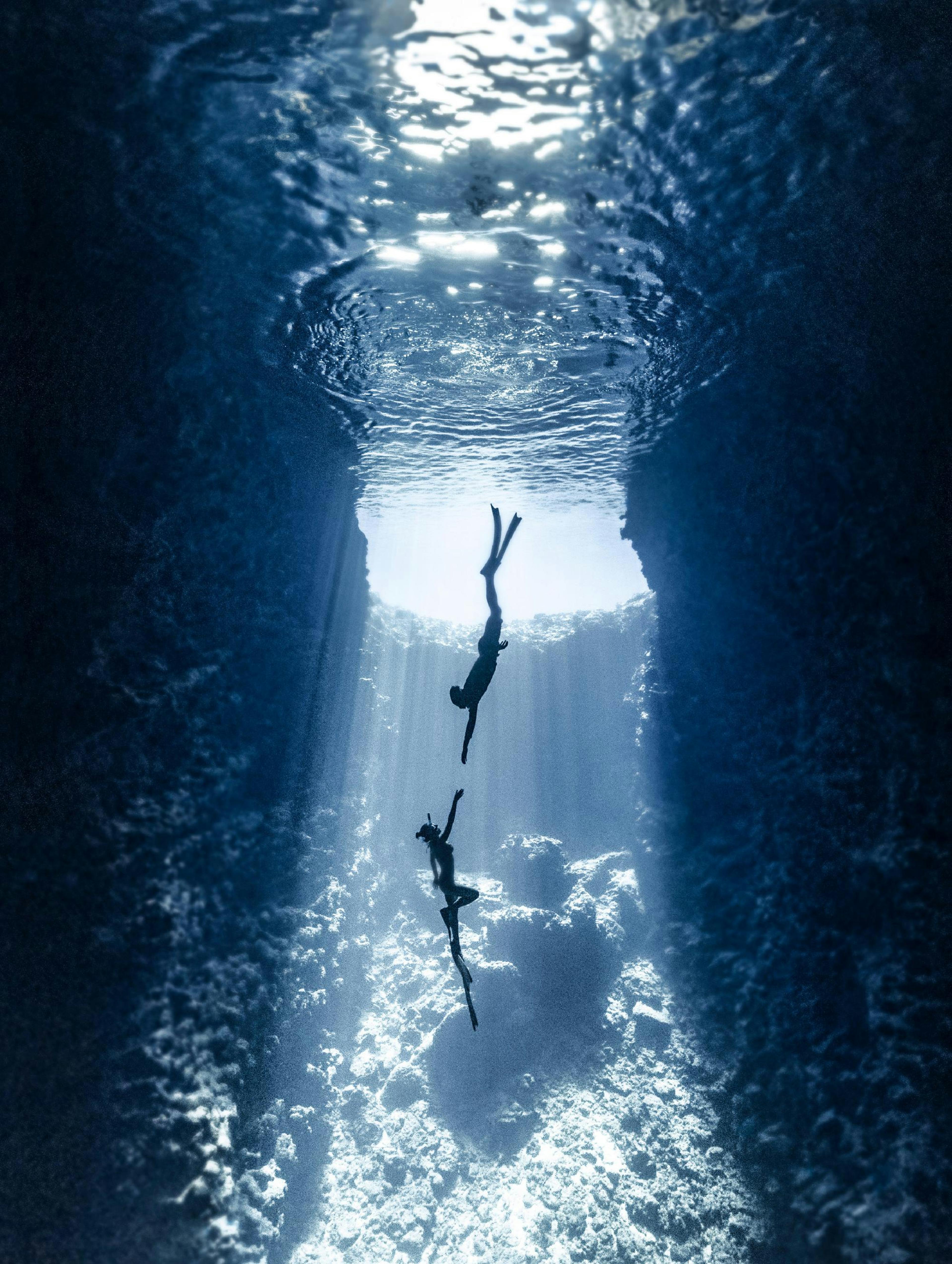 Diving Couple Poster thumbnail