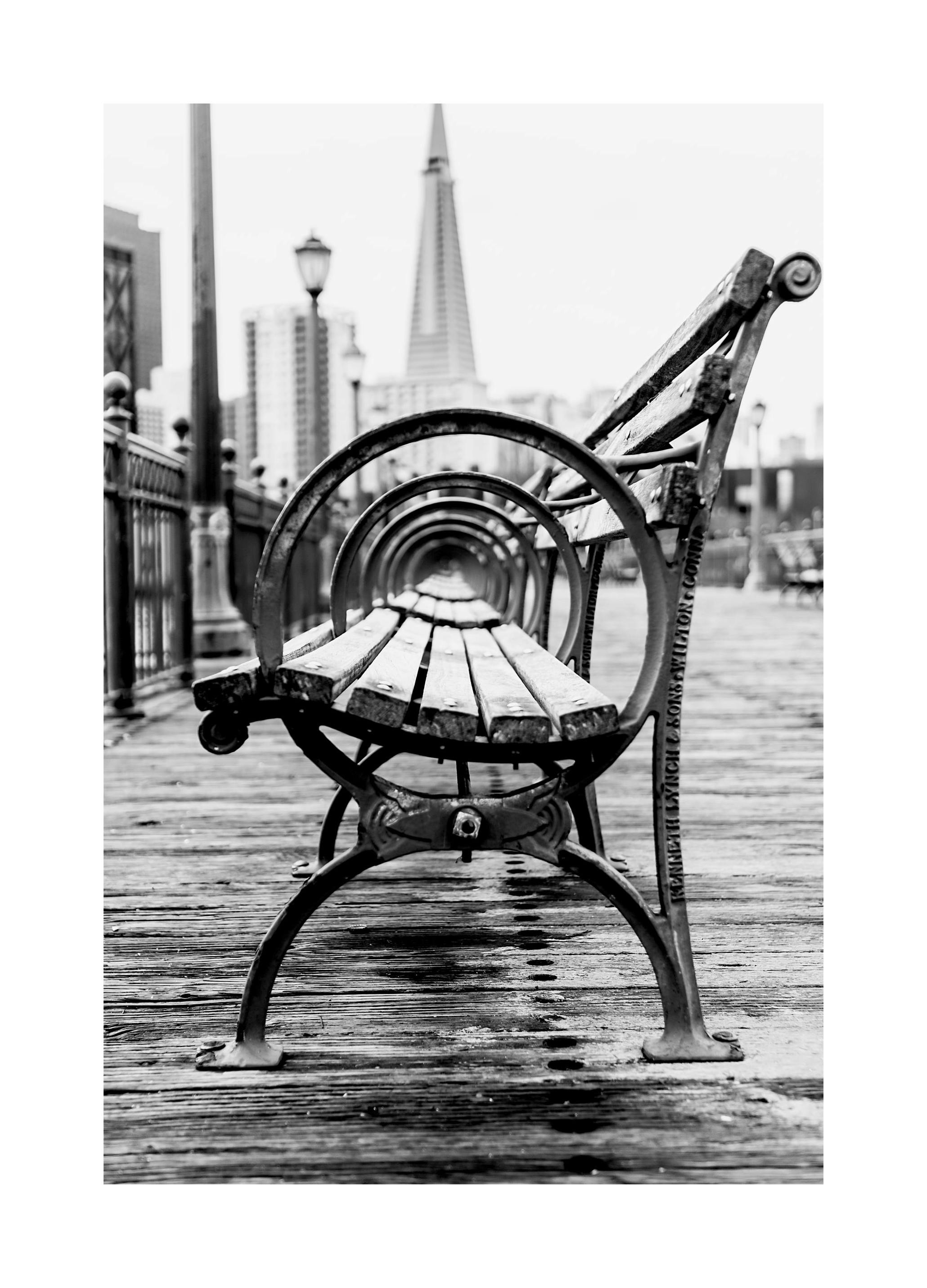 Bench Arches Poster (30x40 cm) - Poster Store
