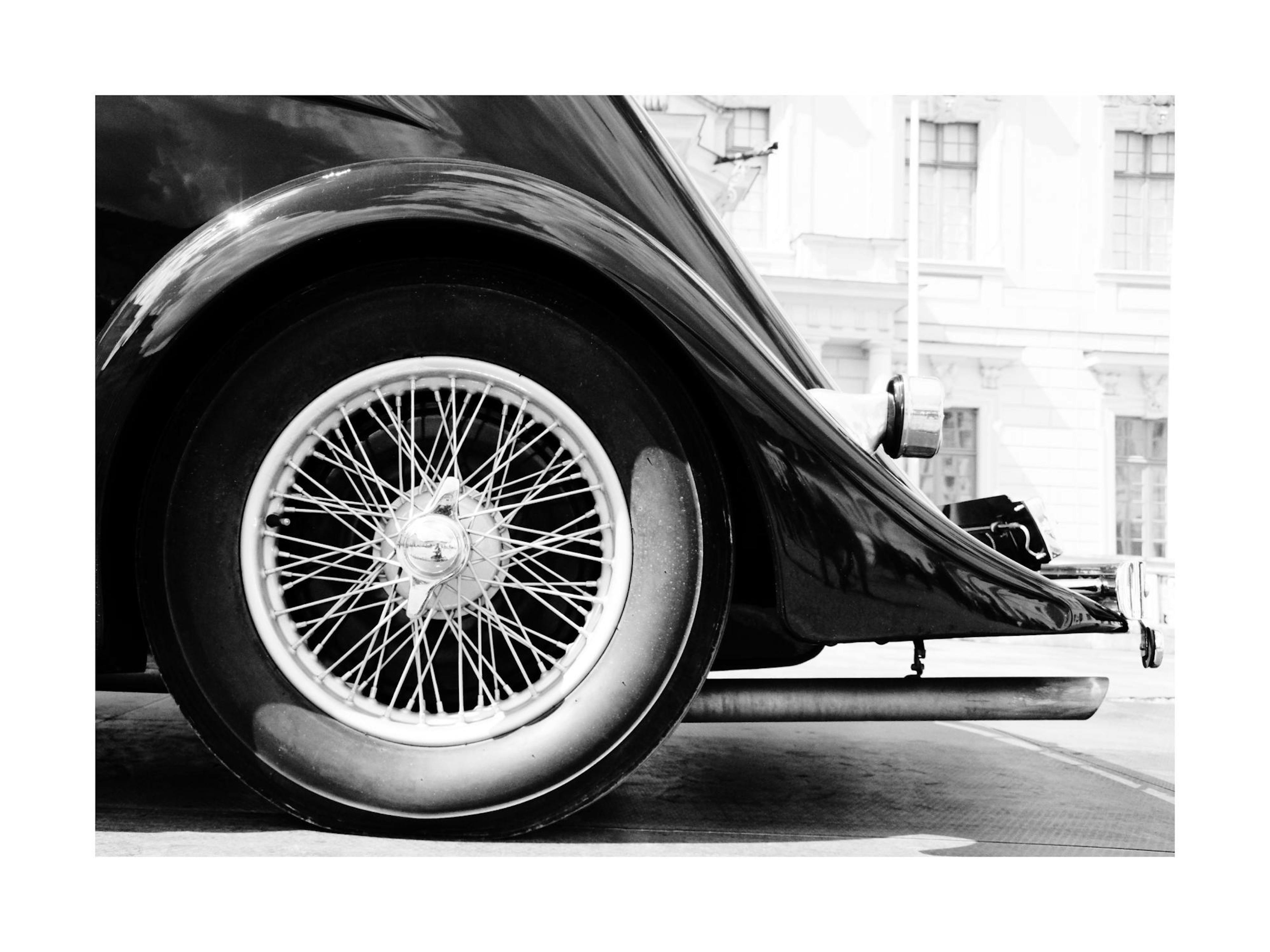 B&W Vintage Car Print thumbnail