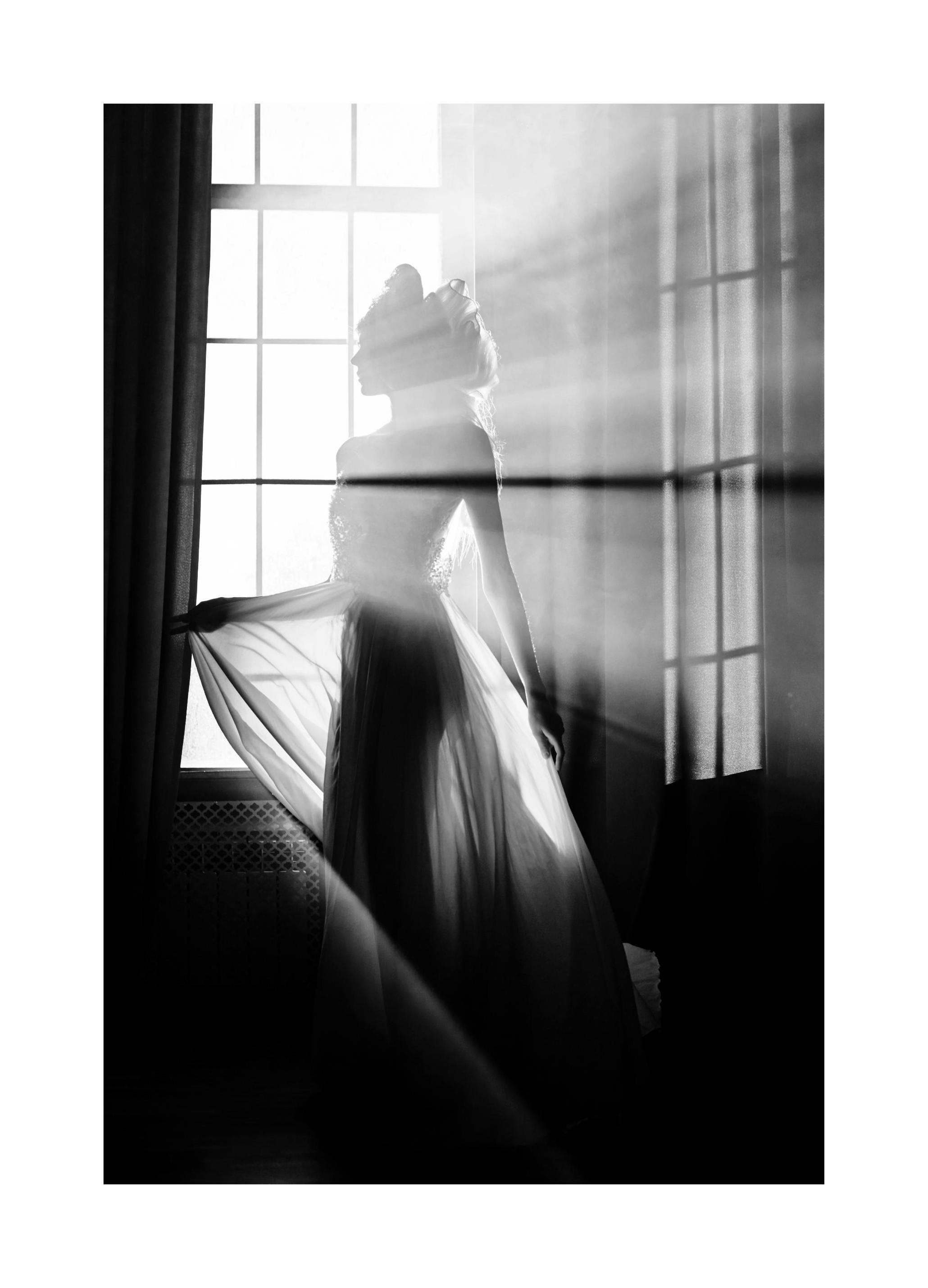 Window Dress Poster (21x30 cm) - Poster Store