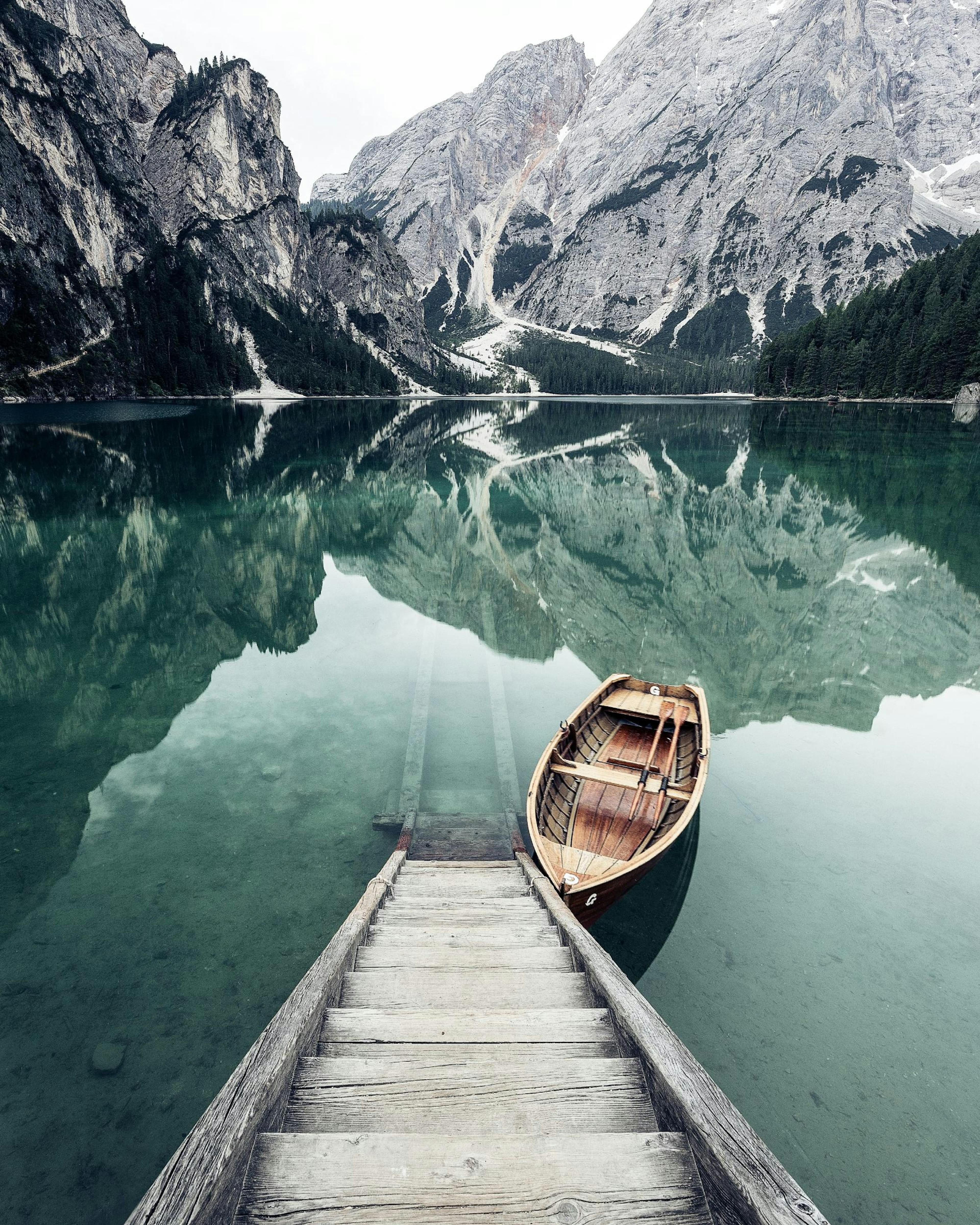 Boat in the lake Poster 0
