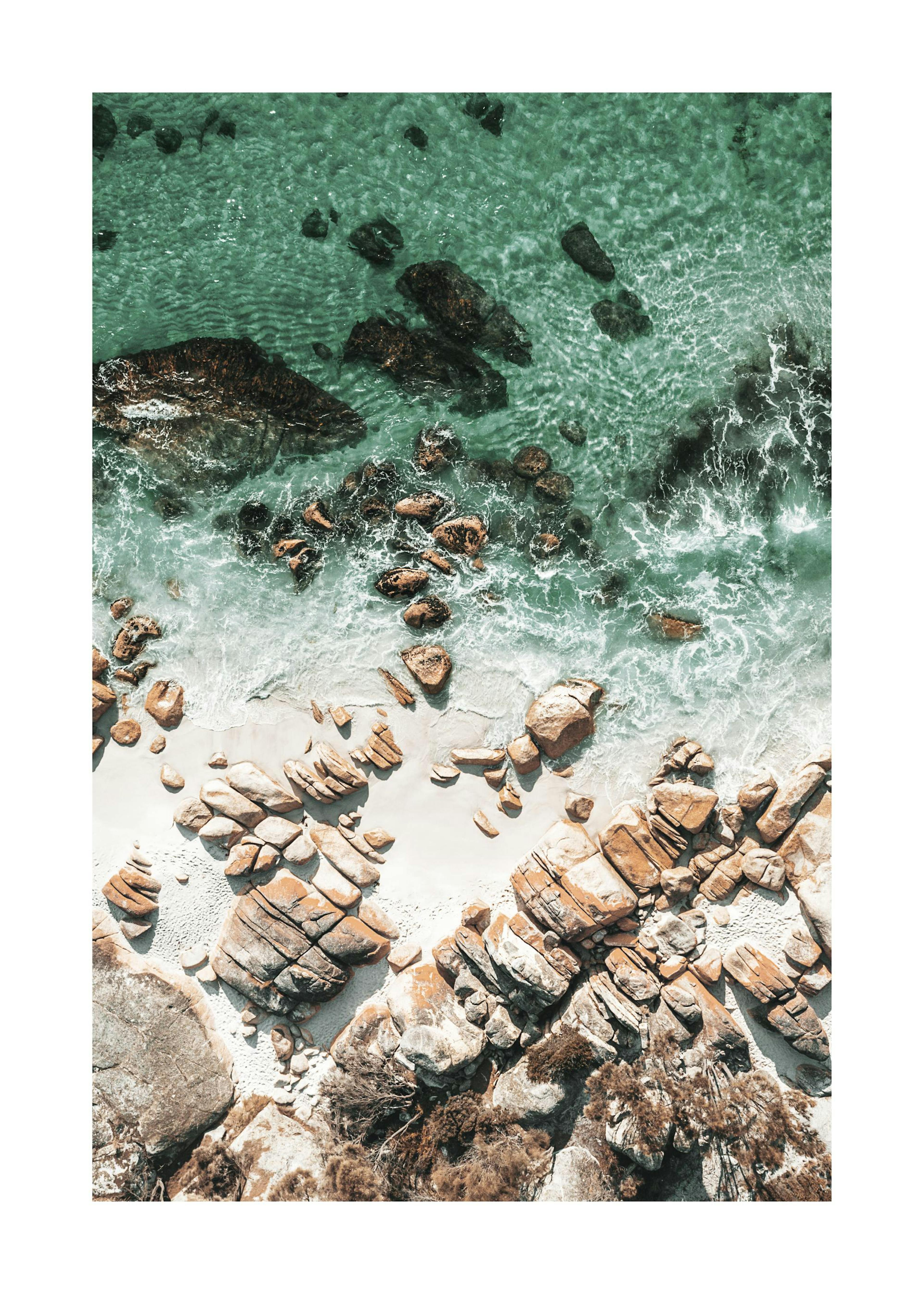 Breaking Waves Poster 0