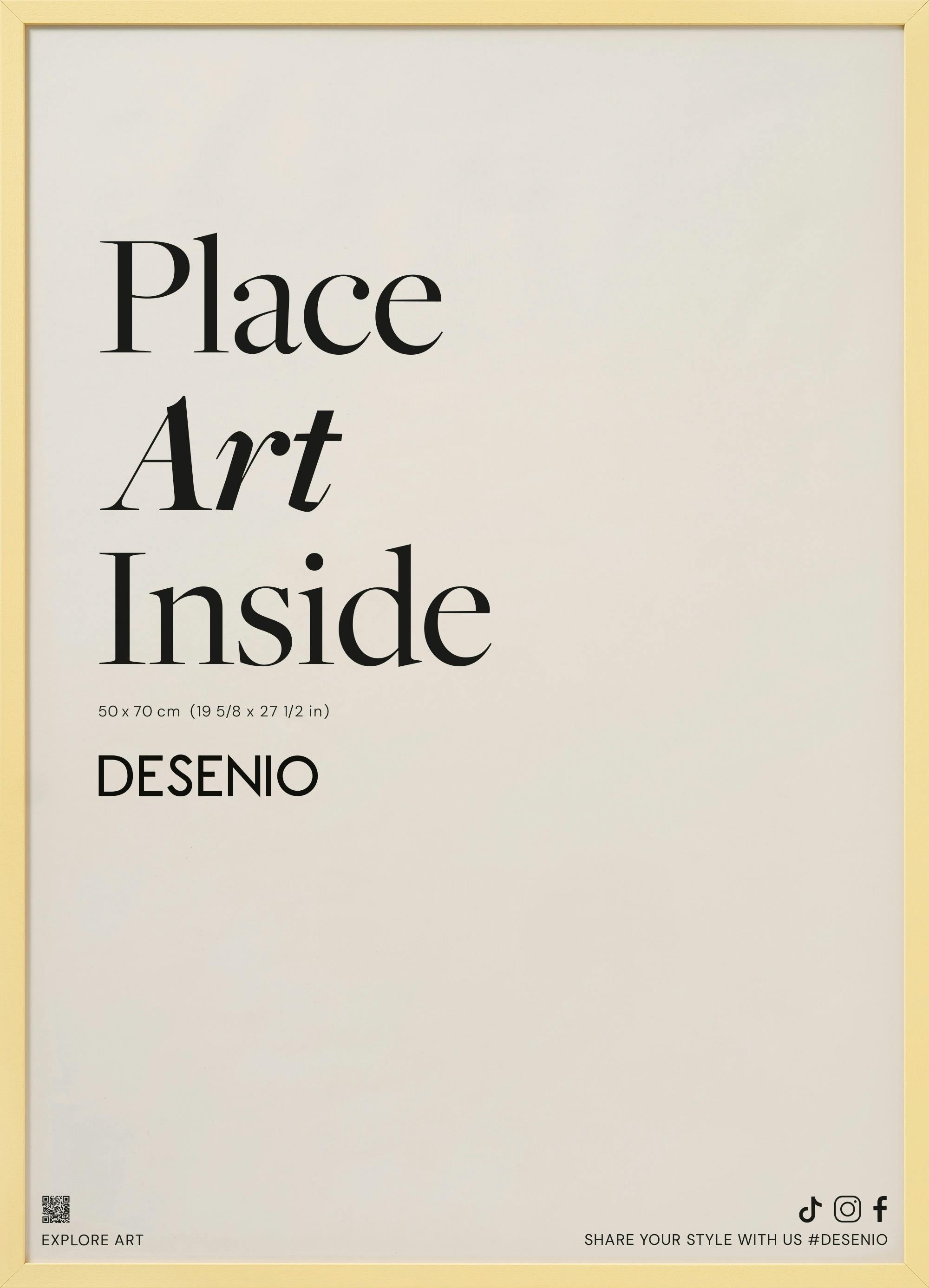 Poster mit dem Text Place Art Inside in Schwarz auf beigem Hintergrund.