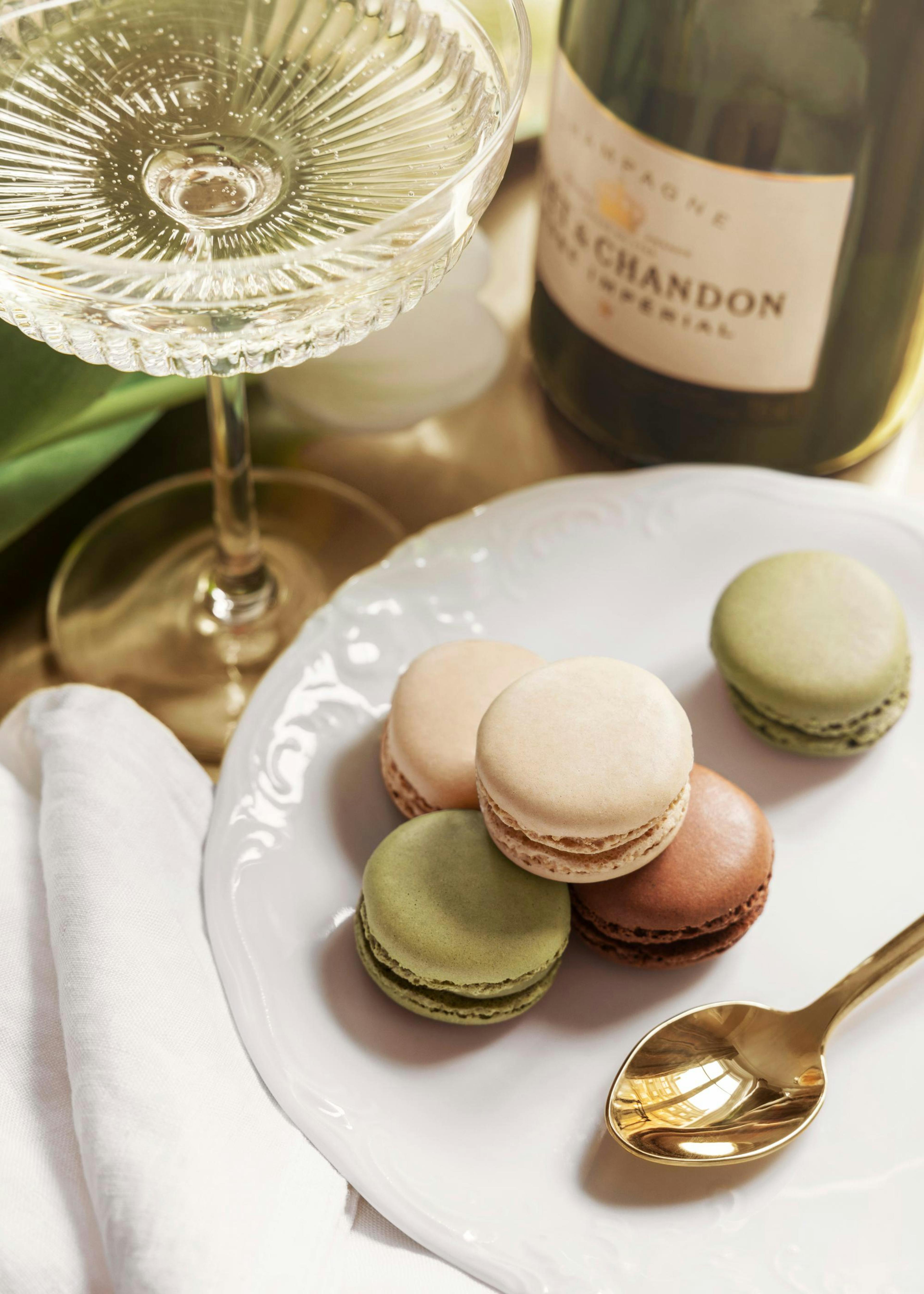 Wine and Macarons Poster 0