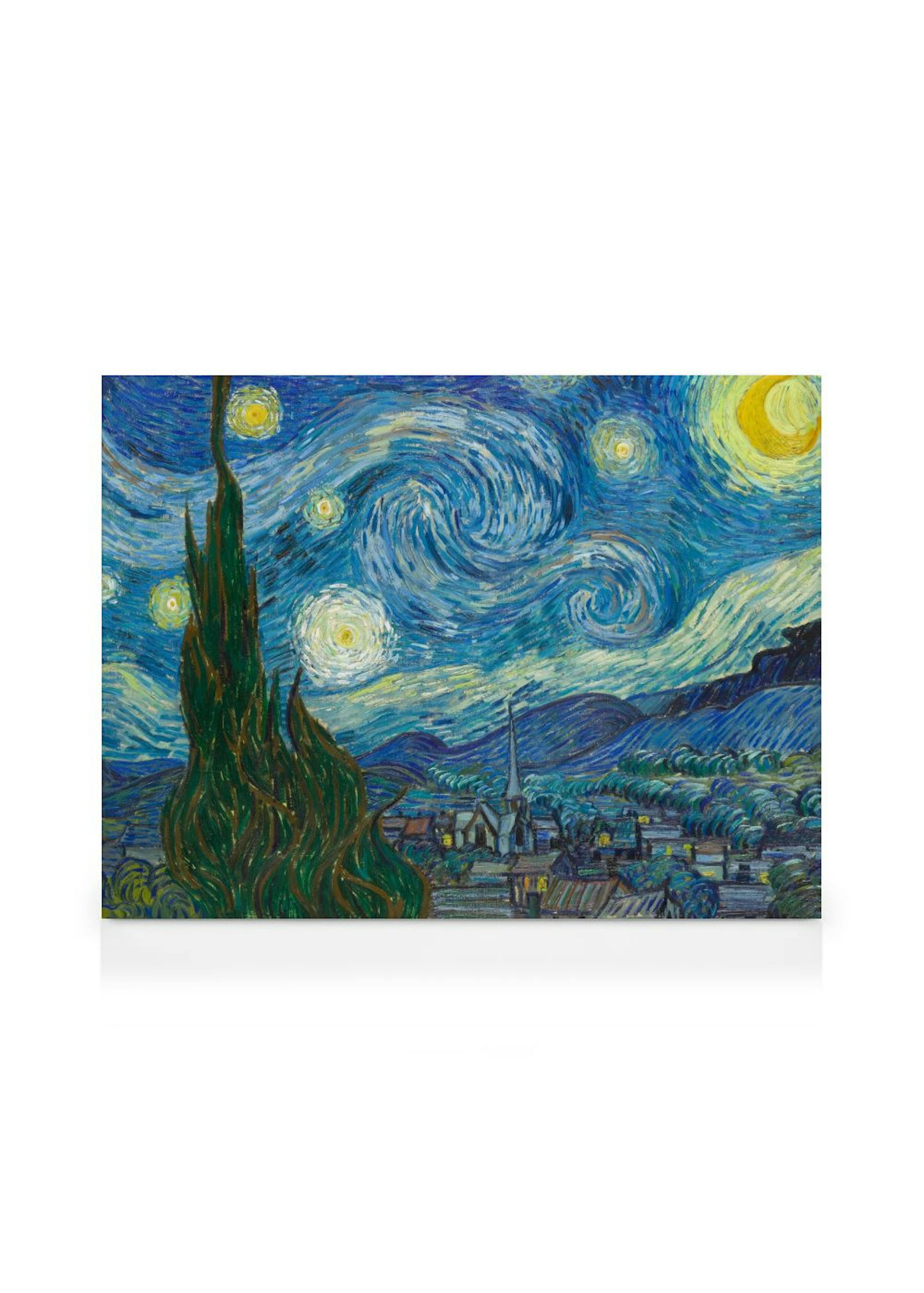 Vincent van Goghin Tähtikirkas yö -kanvaasi, jossa sininen taivas, keltainen kuu ja kylä.