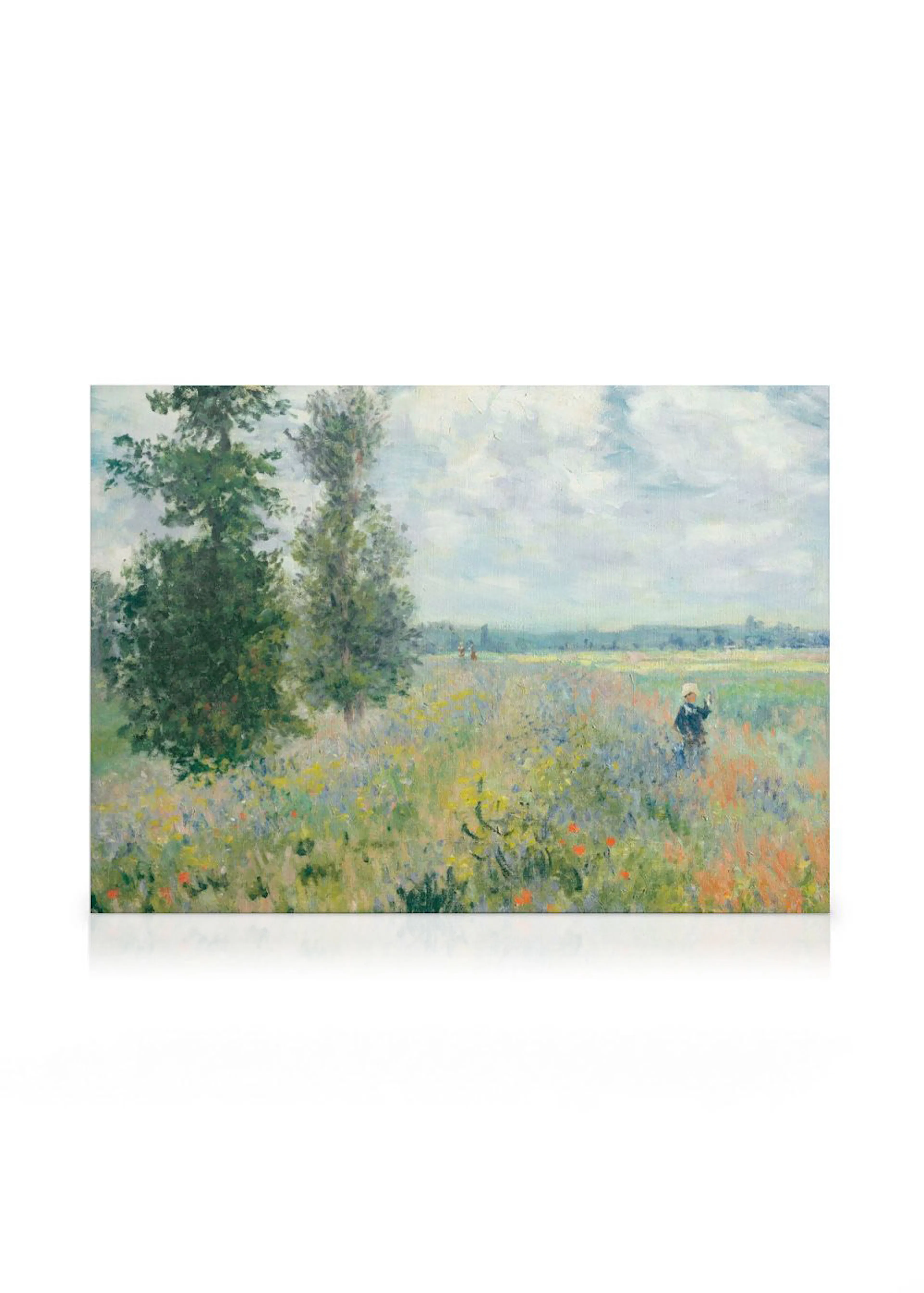 Lerretsbilde av en kvinne i en blomstereng med trær under en skyfull himmel, i impresjonistisk stil.