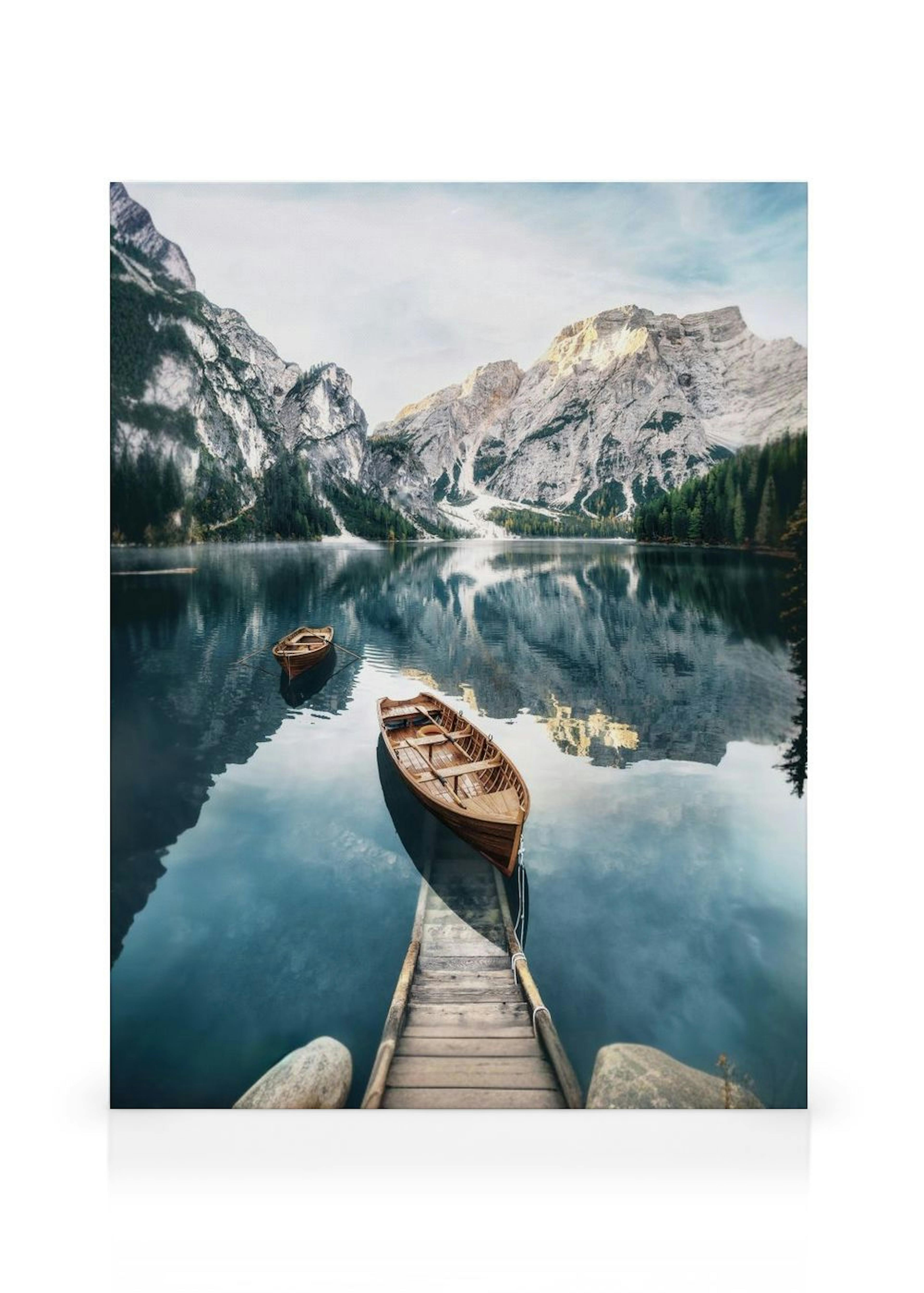 Boat in Mountain Lake Toile thumbnail