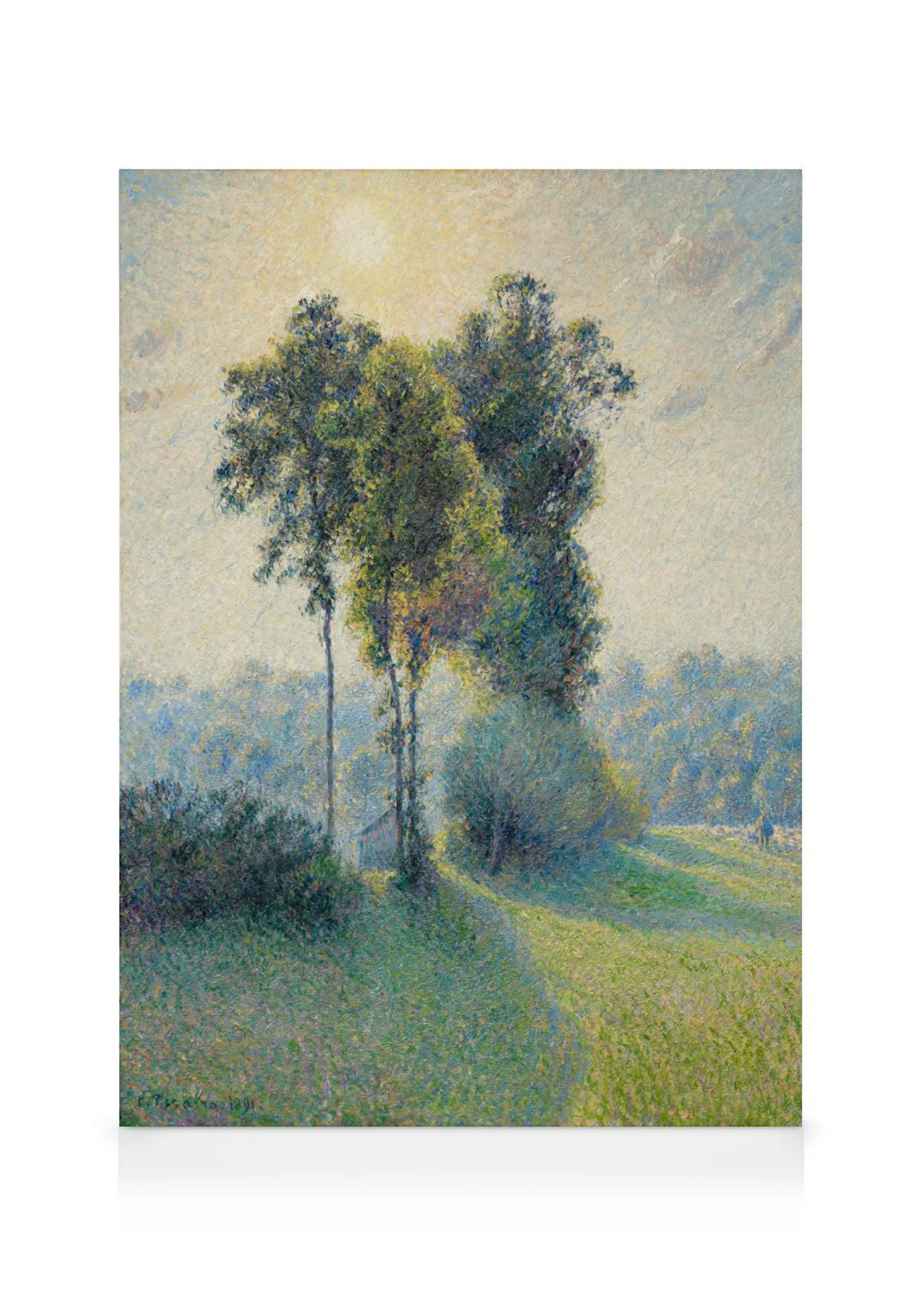 Toile impressionniste de trois arbres éclairés par le soleil couchant sur une prairie verdoyante, avec un chemin à droite.