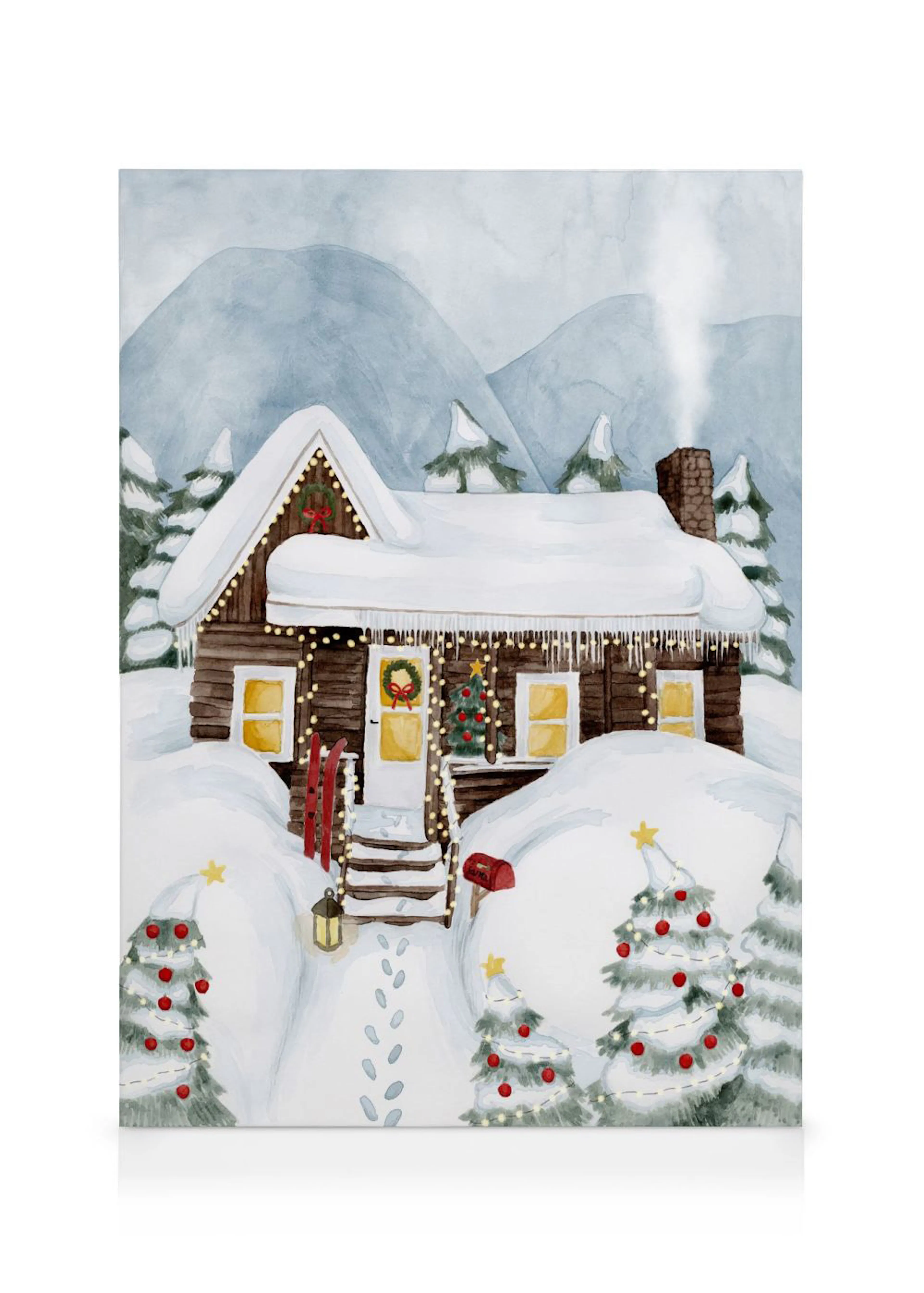 Canvastavla med en snötäckt stuga i akvarell, dekorerad med julbelysning och julgranar i ett vinterlandskap.