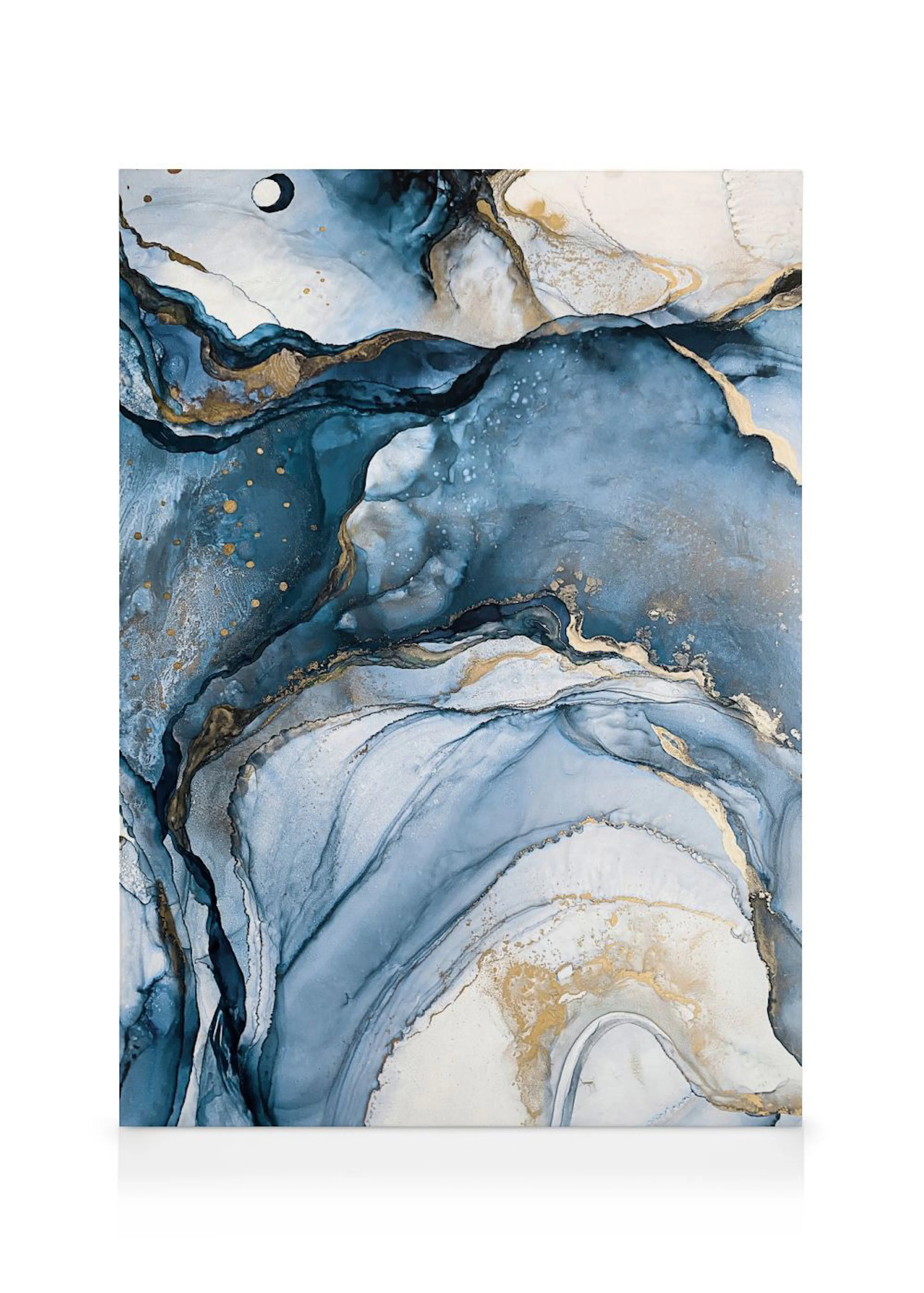 Toile abstraite bleu foncé et clair avec des motifs dorés et des formes organiques évoquant lencre.