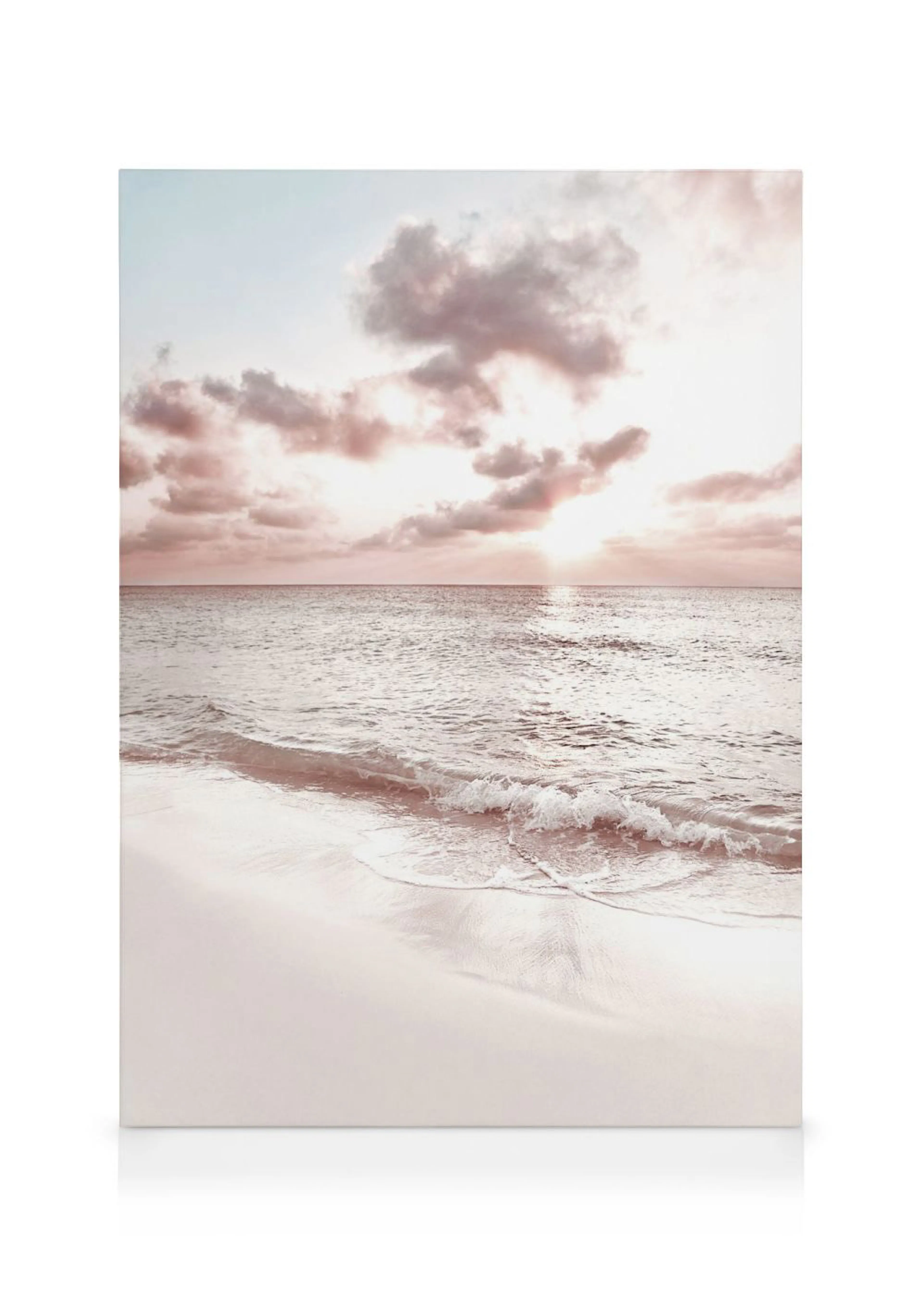 Stampa su tela di un tramonto sul mare con nuvole rosa e sabbia chiara.