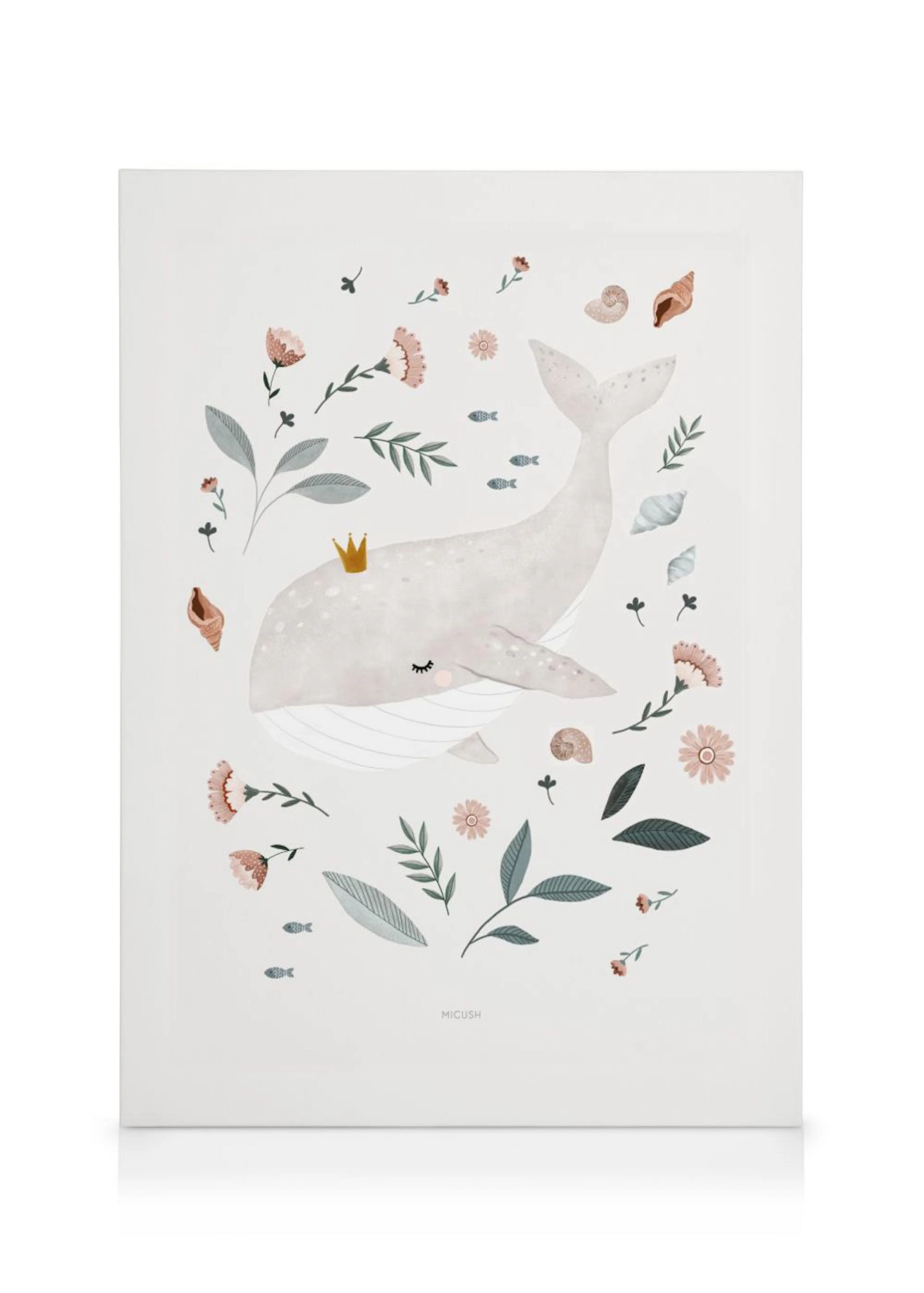 Canvas met een lichtroze walvis met kroon, omringd door pastelkleurige bloemen, schelpen en vissen.