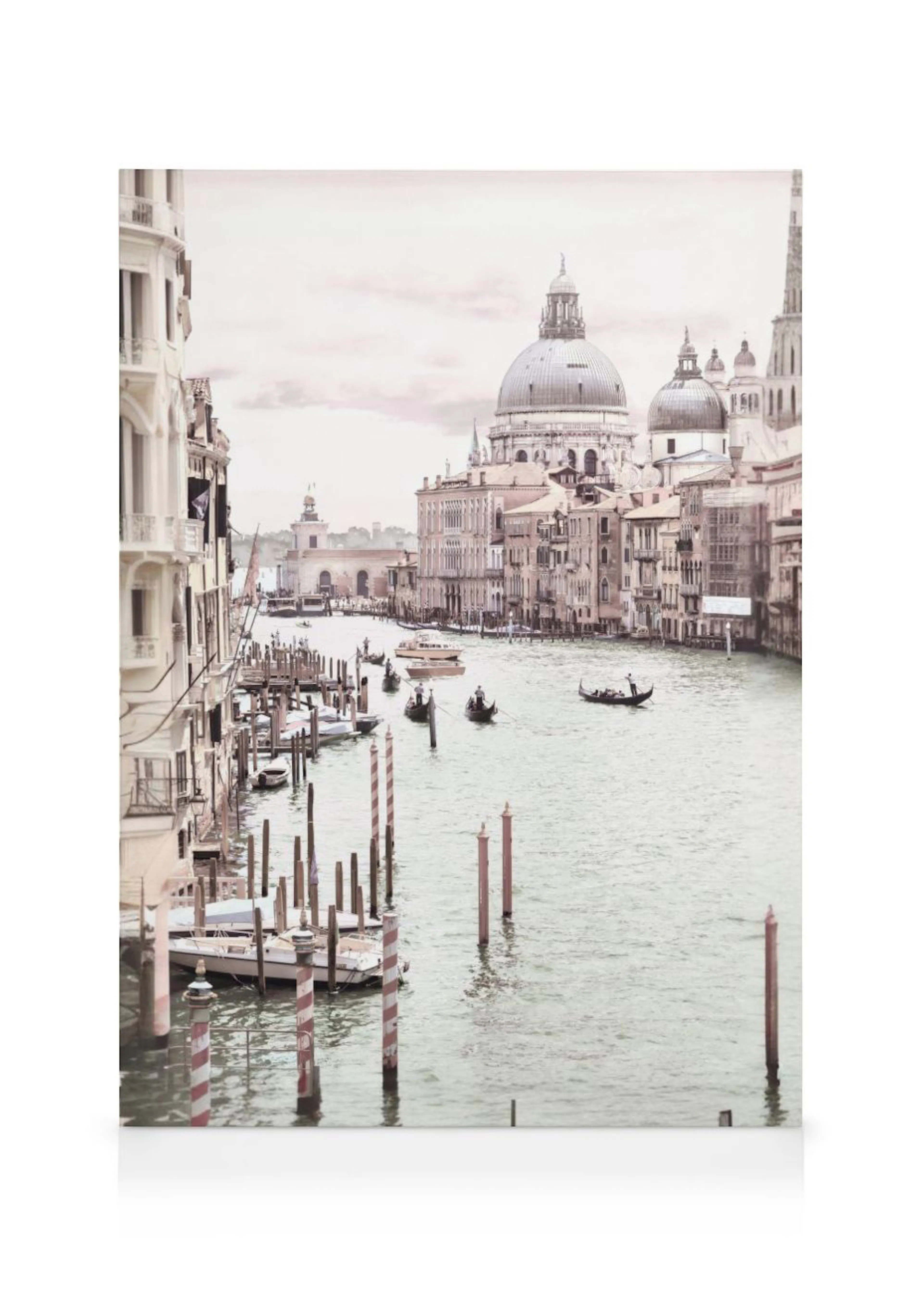 Lienzo de Venecia con góndolas en el Gran Canal, edificios y la Basílica de Santa María de la Salud.