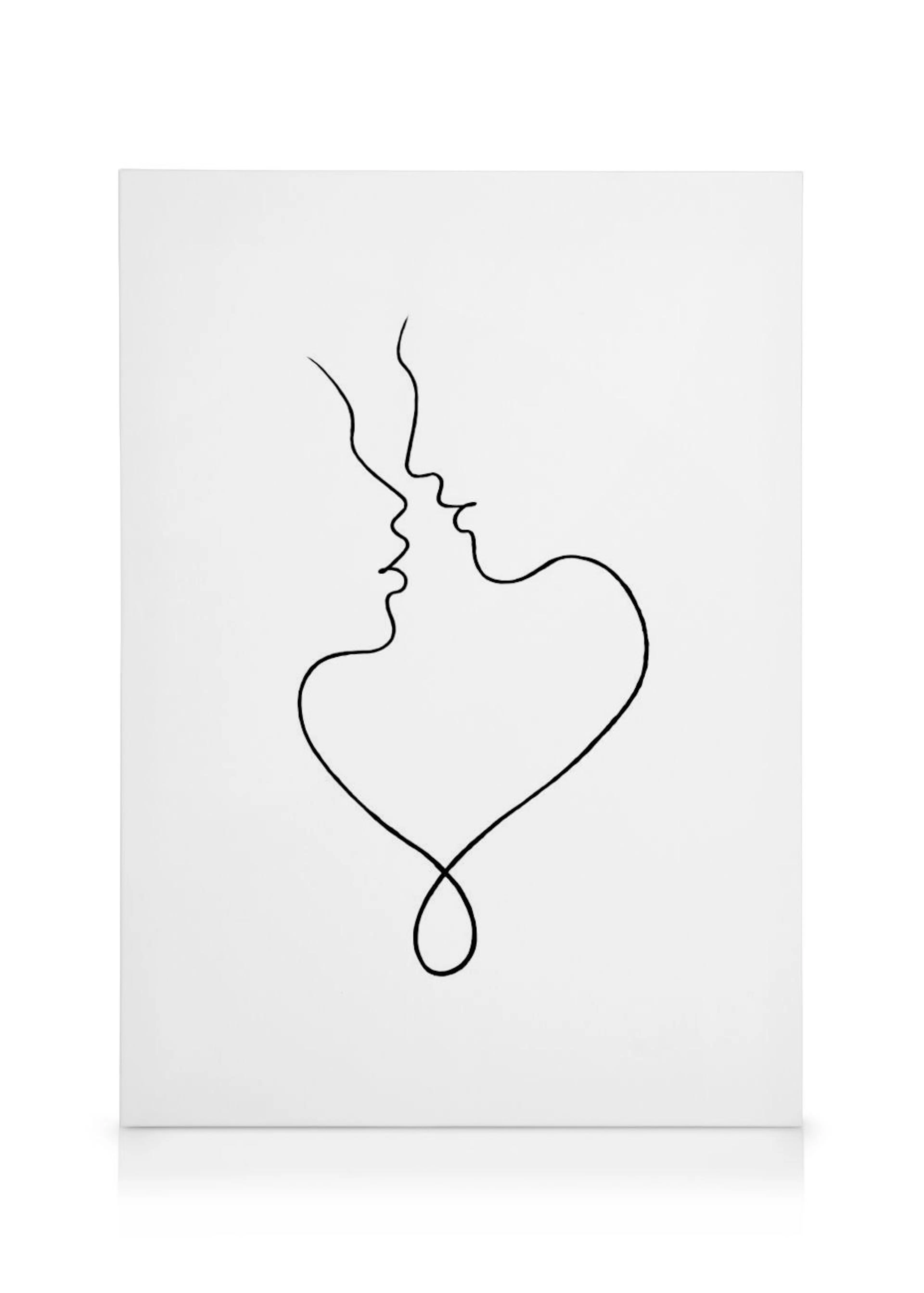 Stampa su tela con illustrazione di due volti stilizzati che si baciano, uniti da una linea a forma di cuore.