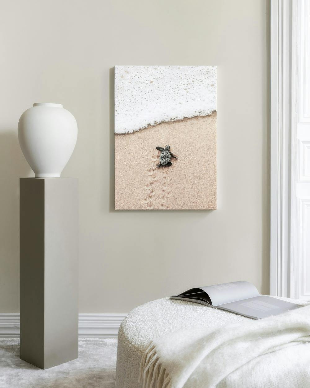 Canvas Prints - Small Beach Turtle Canvas print (70x100 cm - Black Frame) - Poster Store