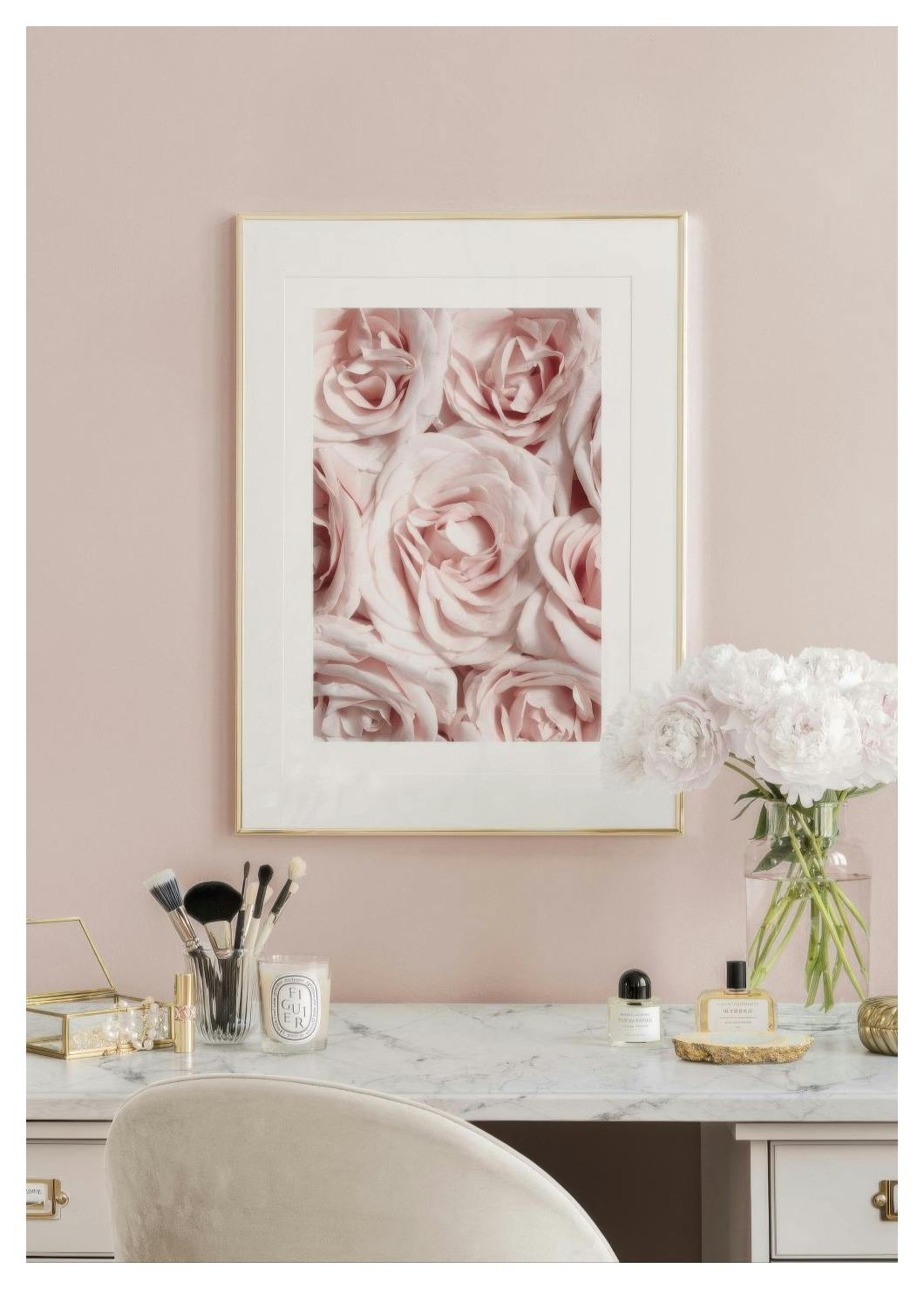Wall of Roses Poster (21x30 cm) - Poster Store