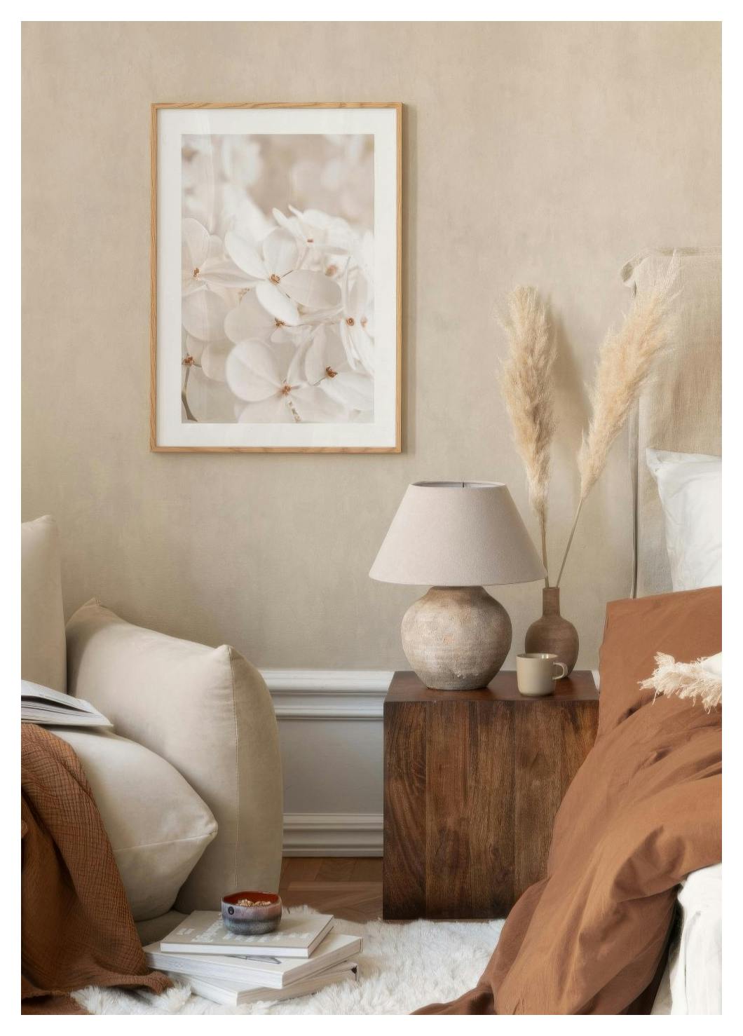 Soft White Bloom Poster (50x70 cm) - Poster Store