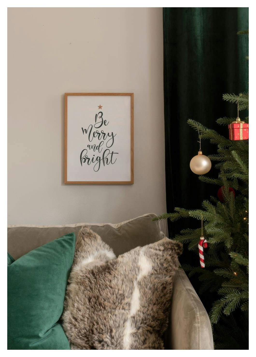Be Merry and Bright Poster (30x40 cm) - Poster Store