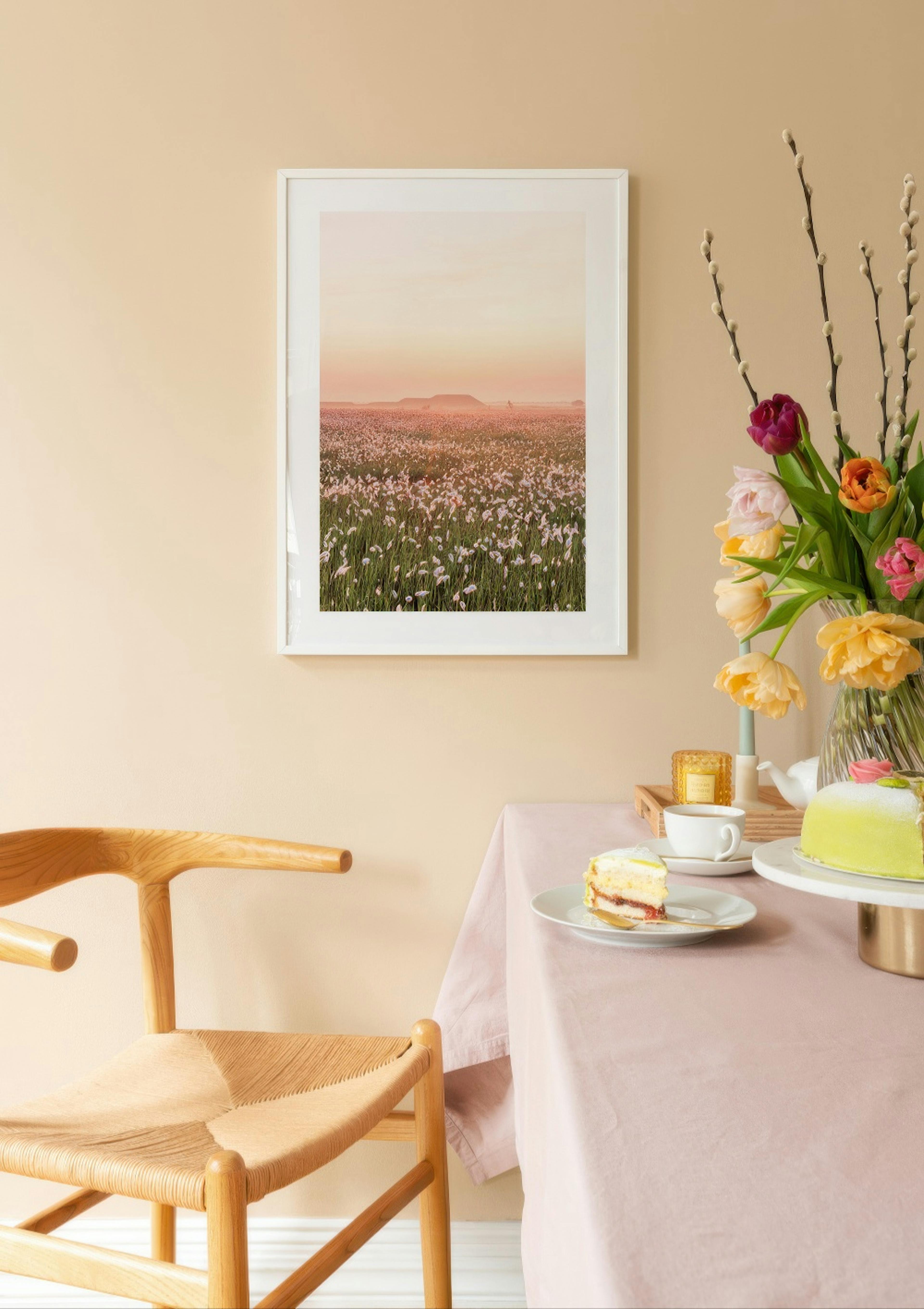 Bloemenveld bij zonsondergang poster thumbnail