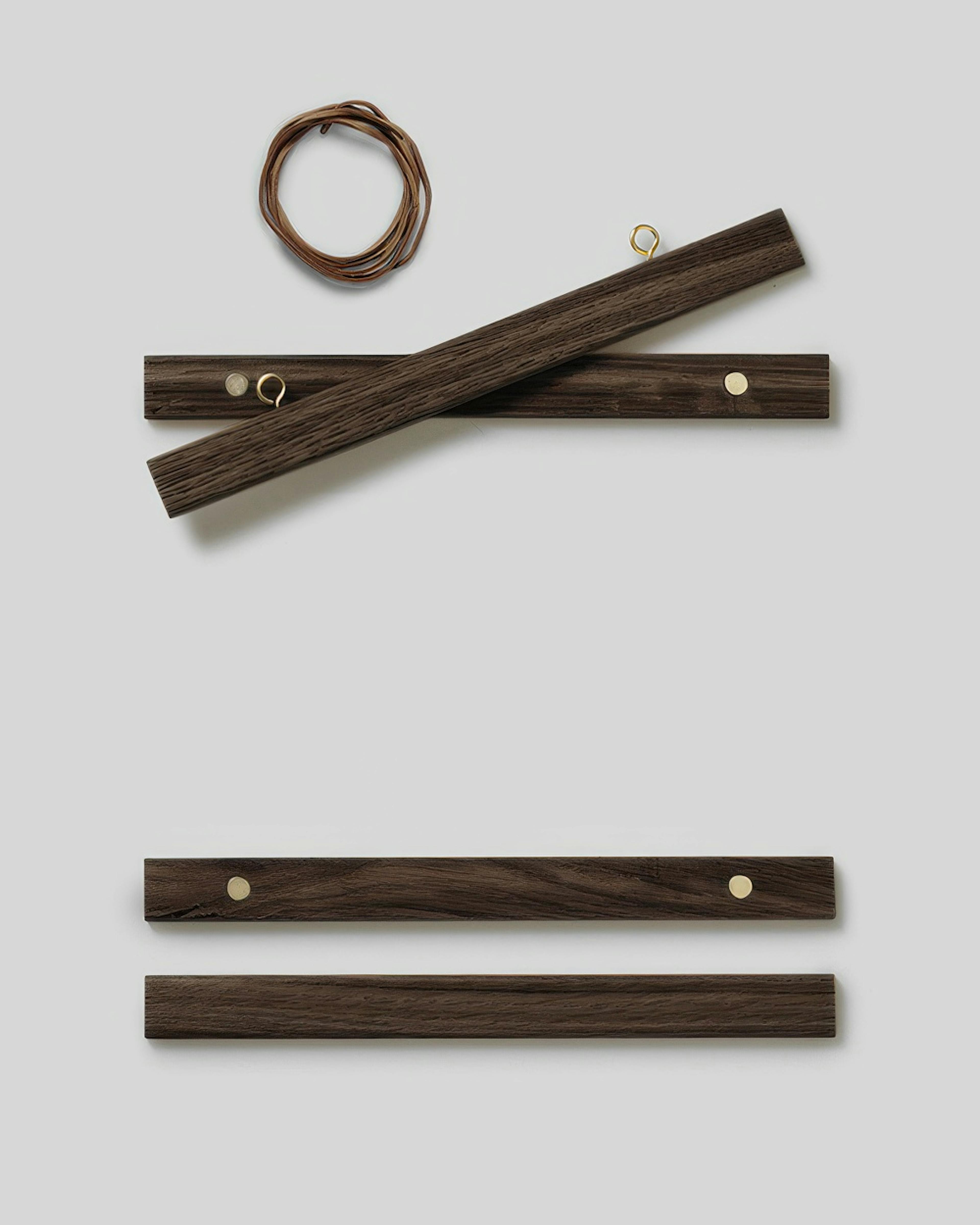 Chêne foncé Porte-affiche 22 cm, Fermeture Magnétique thumbnail