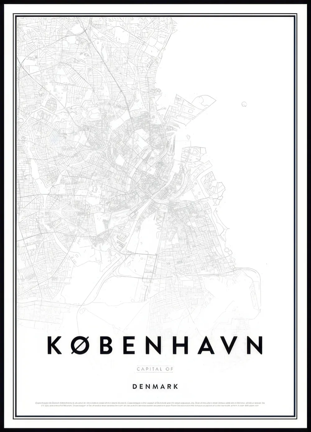 Plakát s minimalistickou mapou Kodaně v bílé a světle šedé barvě, doplněný černým rámem a názvem města.