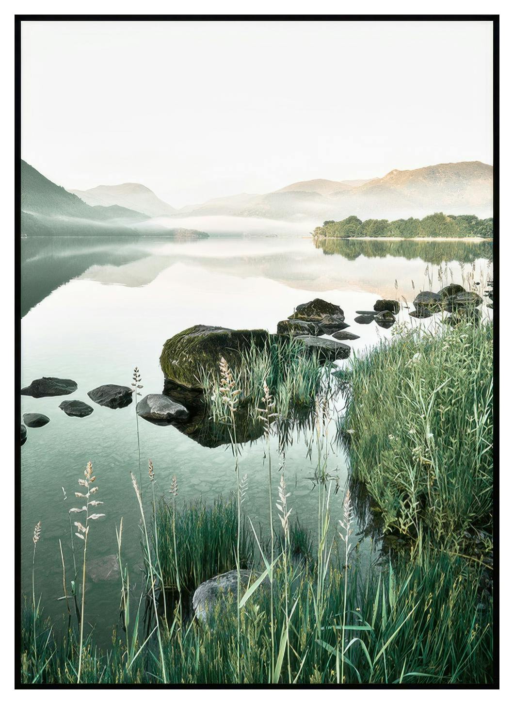 Tåkete Elv Poster (50x70 cm) - Poster Store