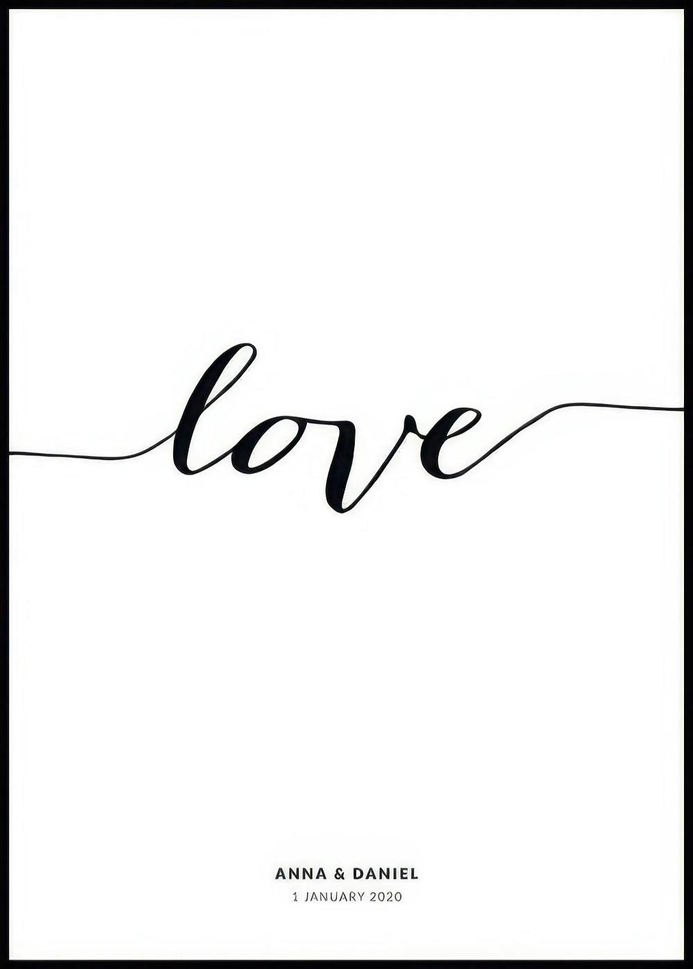 Poster personalizzato con la scritta love in nero al centro e nomi e data personalizzabili in basso.