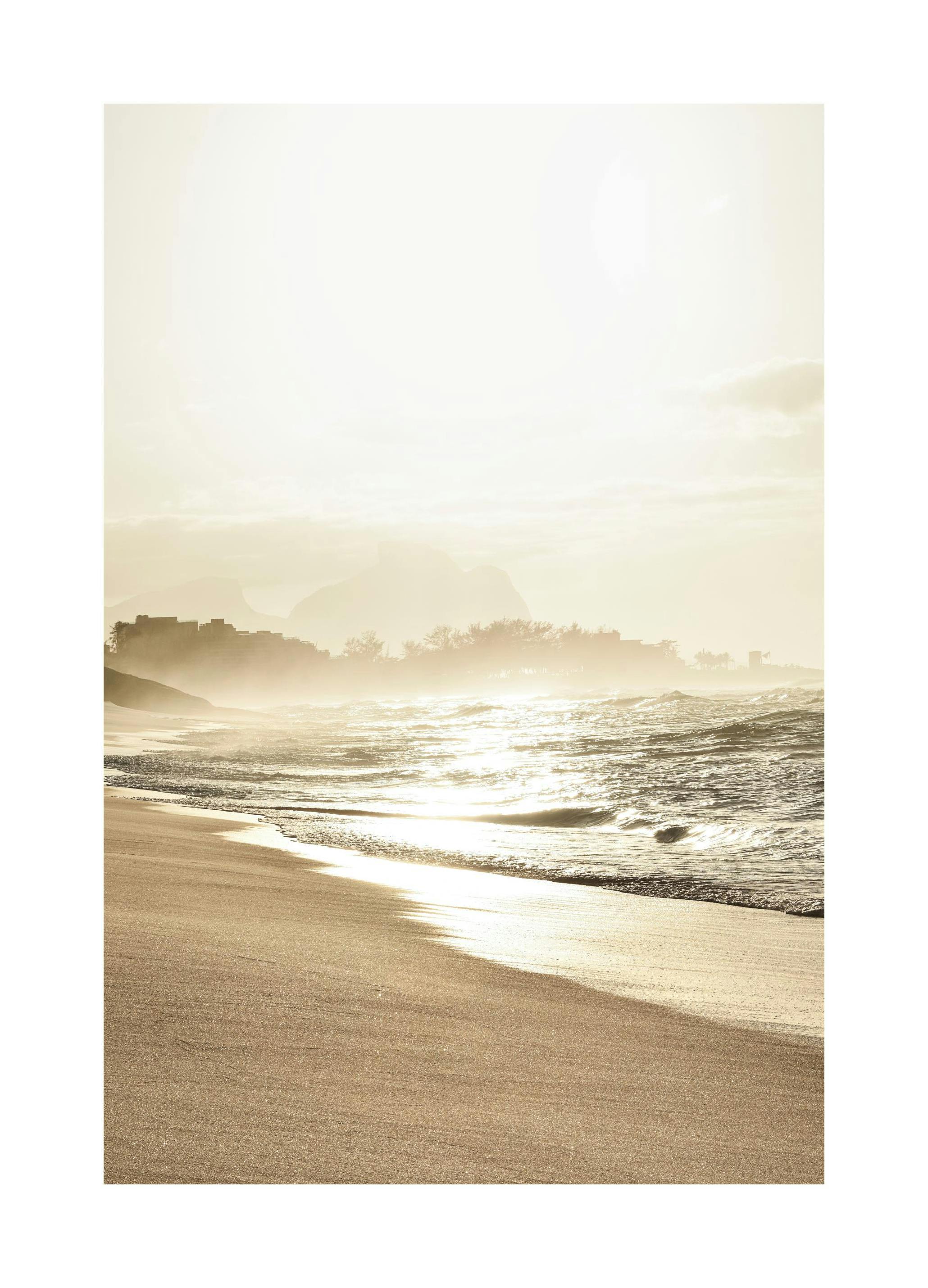 Guldig Strand Poster (50x70 cm) - Poster Store