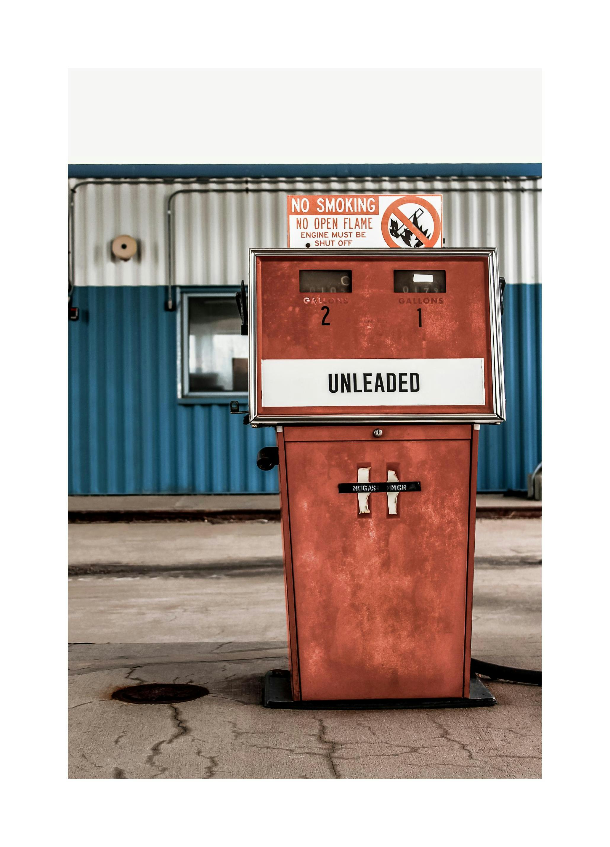 Benzinestation Poster (50x70 cm) - Poster Store