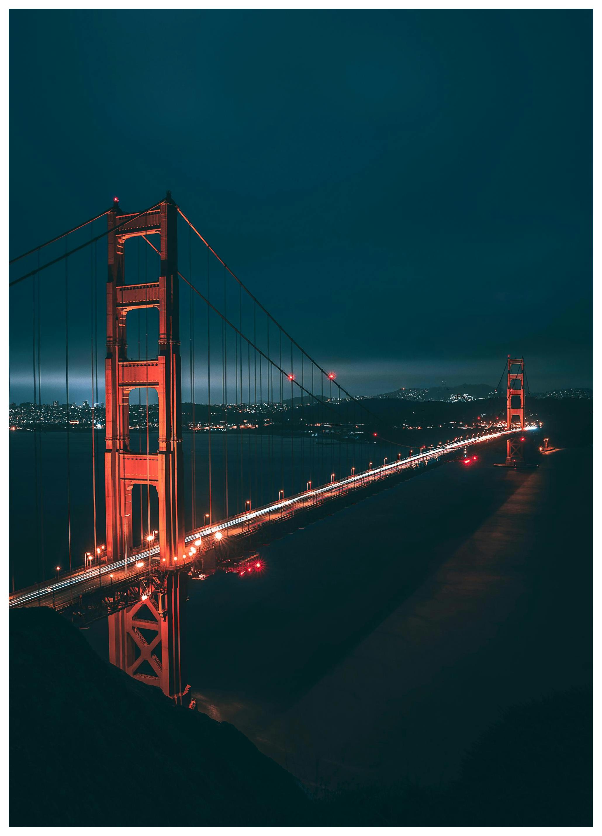 Golden Gate bij Nacht Poster (50x70 cm) - Poster Store