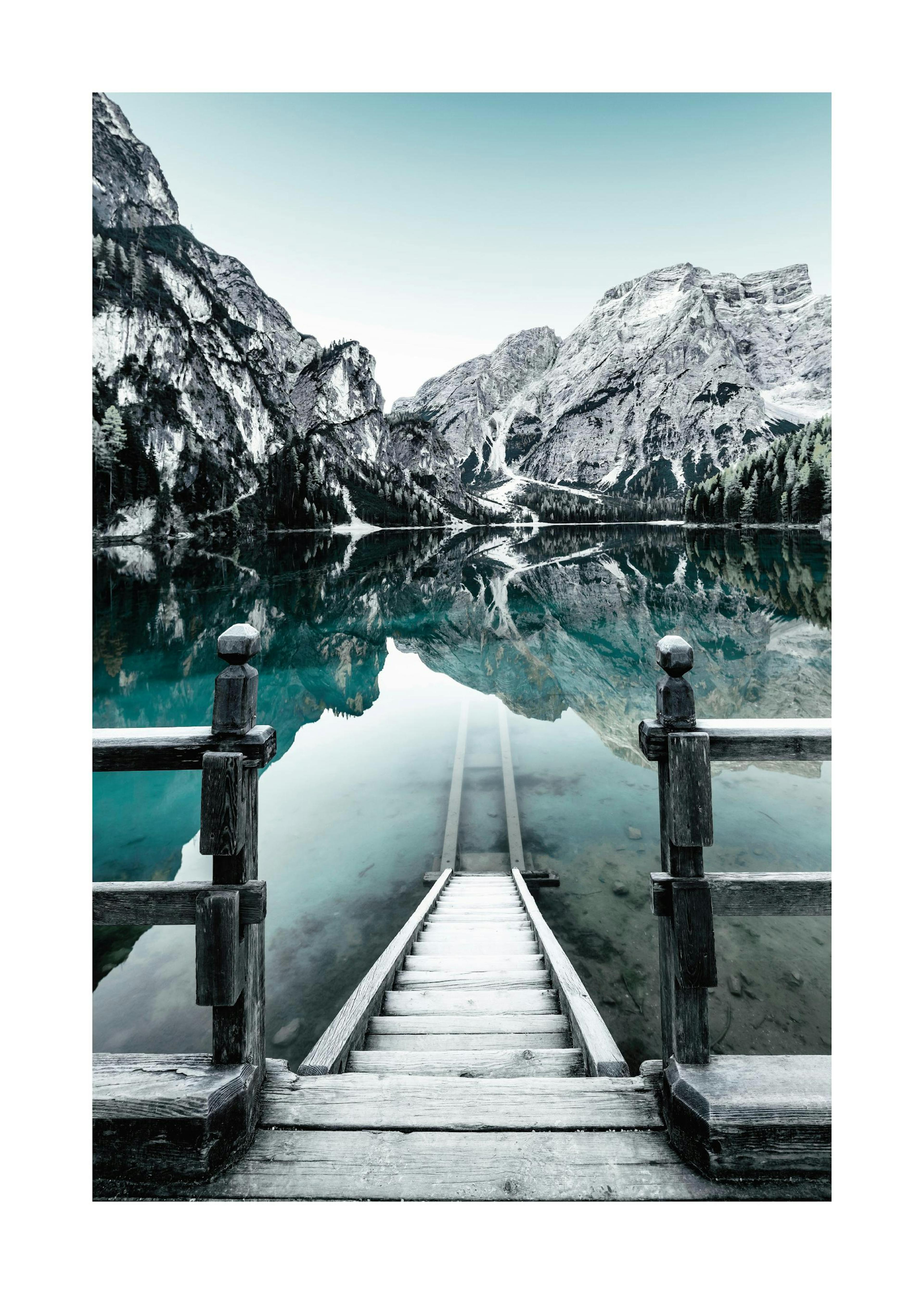 Lac de montagne Poster 0
