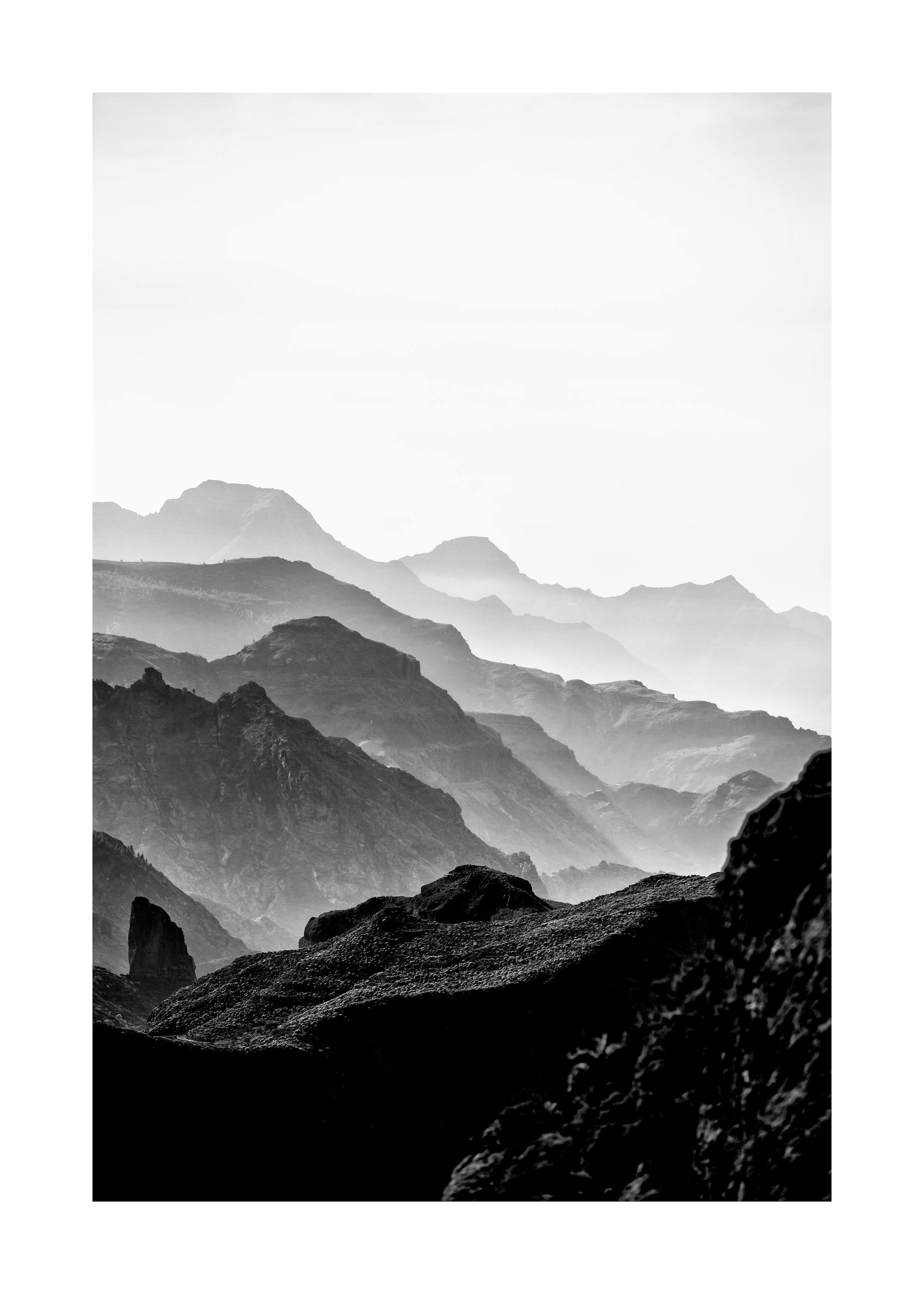 Montañas negras Póster 0