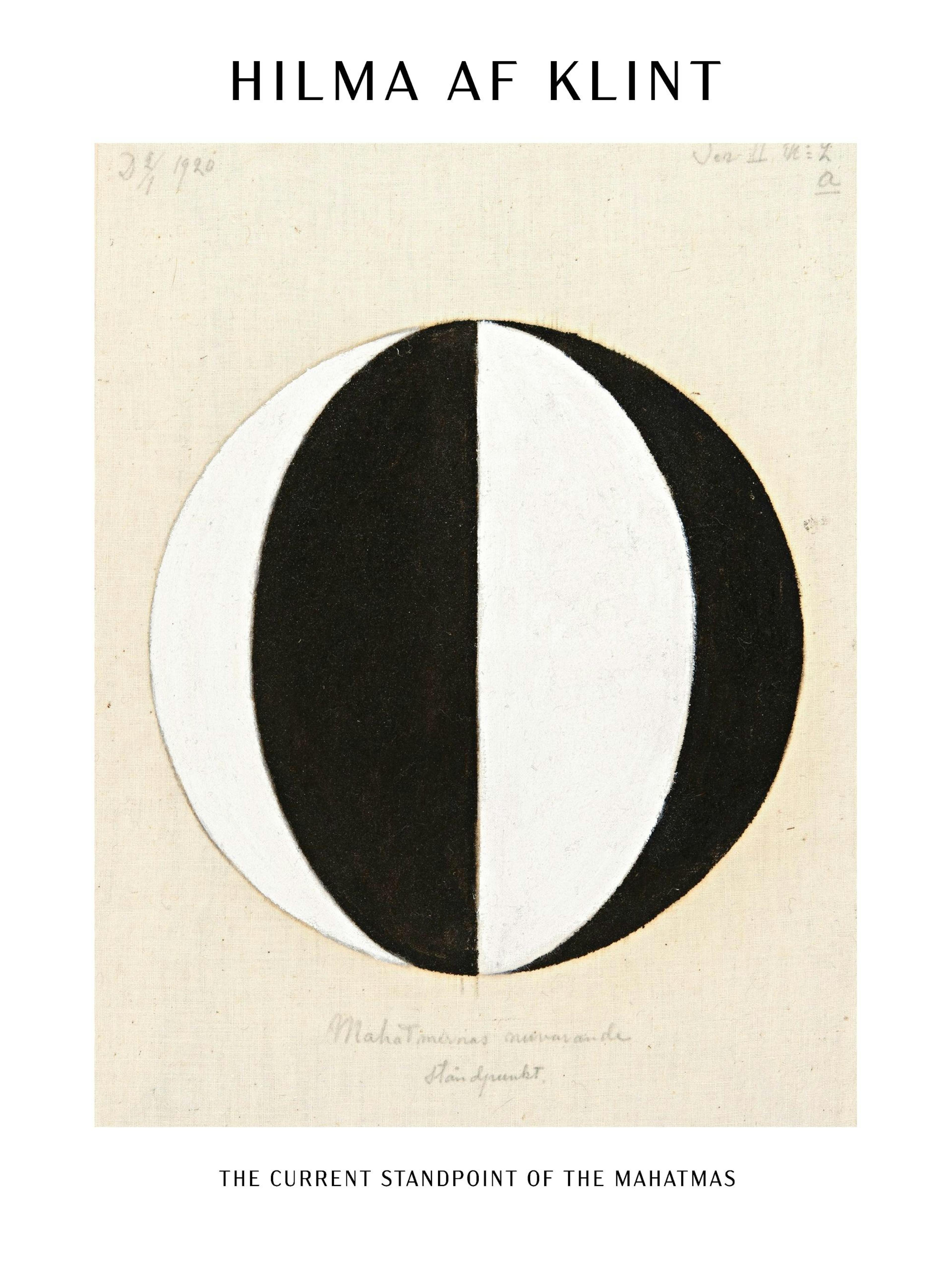 En plakat av Hilma af Klint med en sirkel delt i svart og hvitt, med en hvit bue som rammer inn den svarte siden.