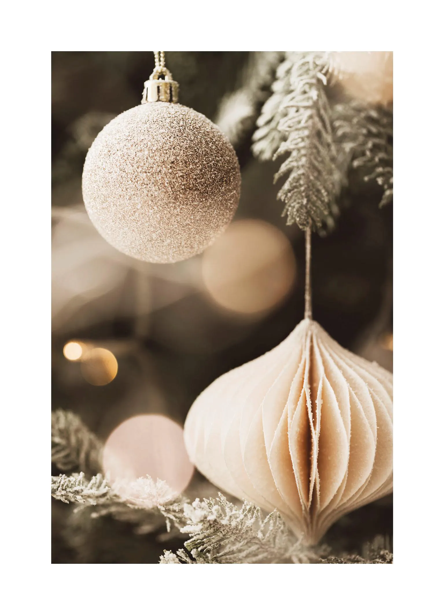 Weiße Ornamente Poster | Funkelnde Weihnachtsbaum Dekoration Kunst