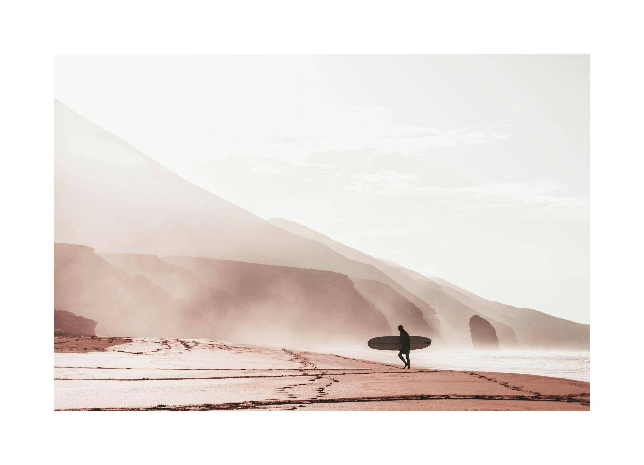 Beach Surfer Poster (21x30 cm) - Poster Store