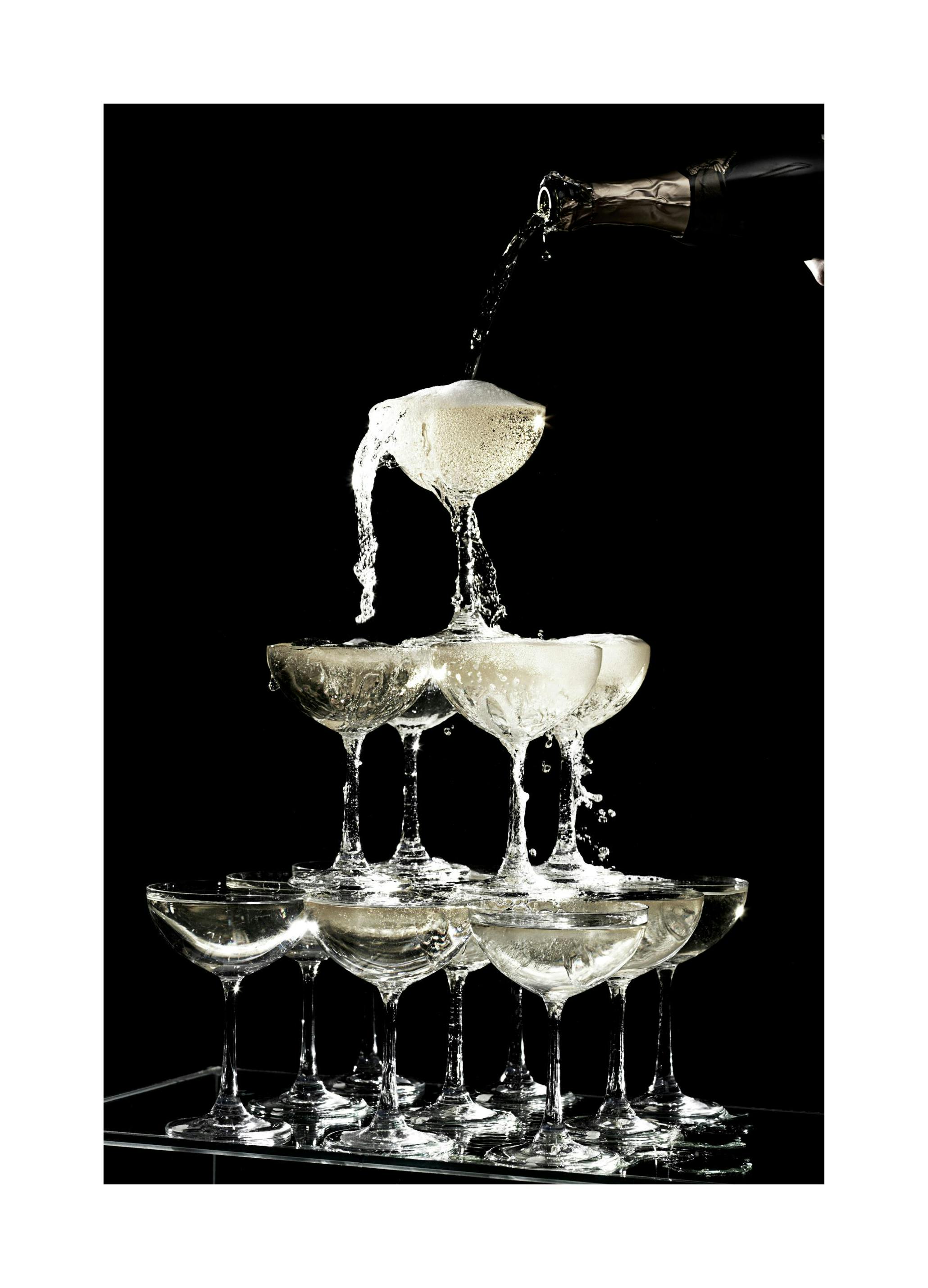 Champagne Fountain Poster (21x30 cm) - Poster Store