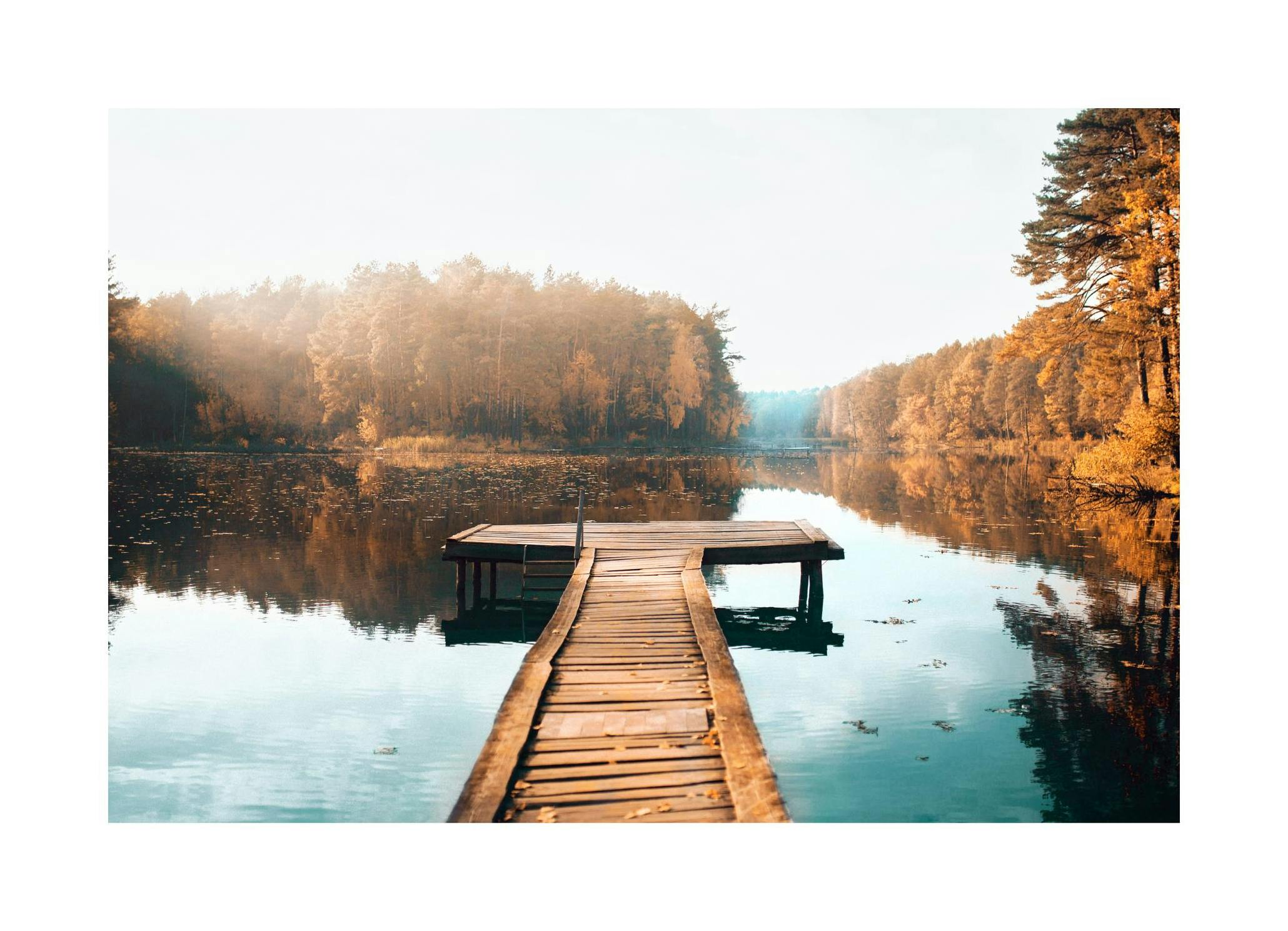 Steiger bij Herfstig Meer Poster (30x40 cm) - Poster Store