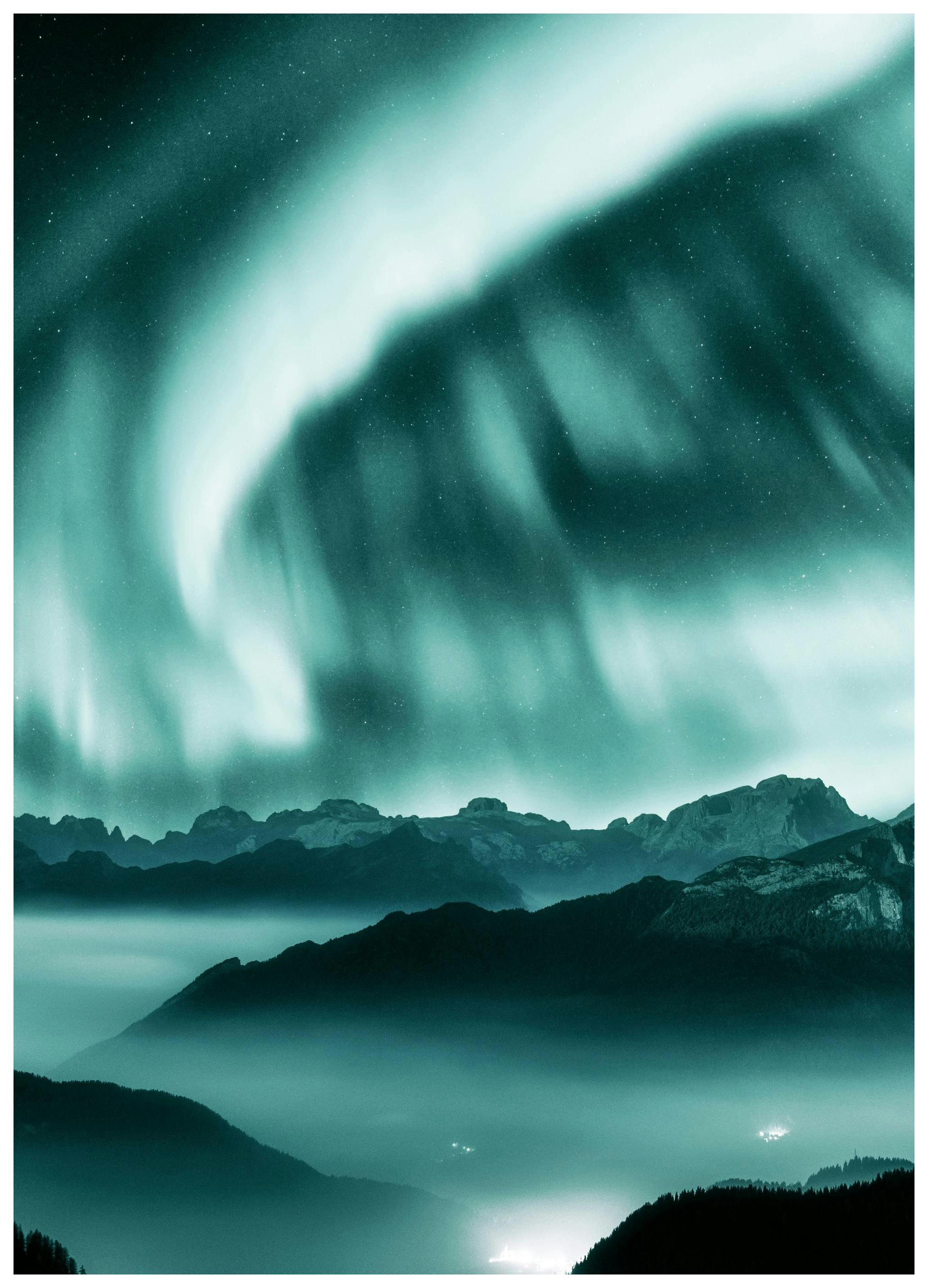 Noorderlicht Over Bergen Poster (50x70 cm) - Poster Store