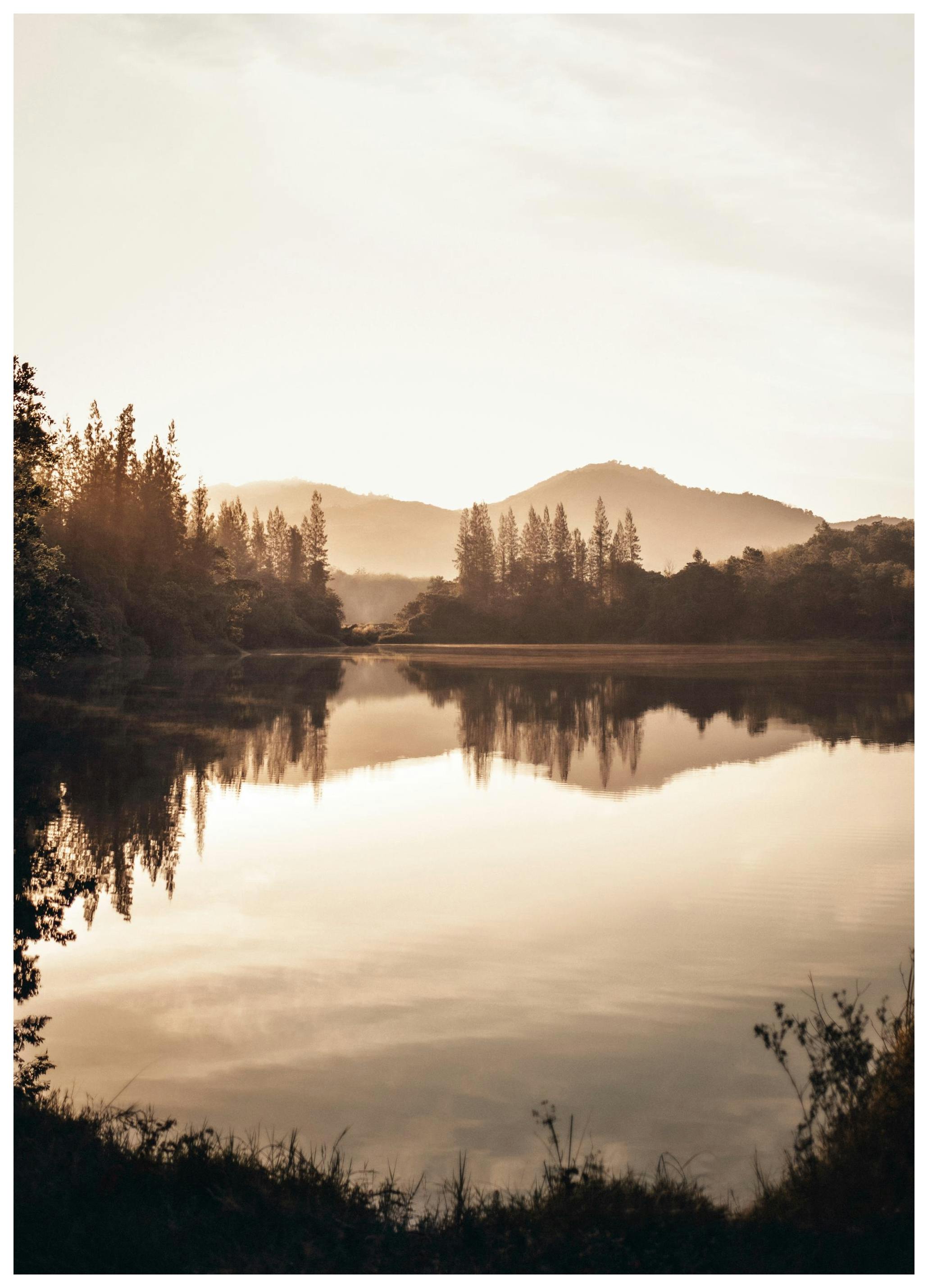 Mistig Ochtend Meer Poster (30x40 cm) - Poster Store