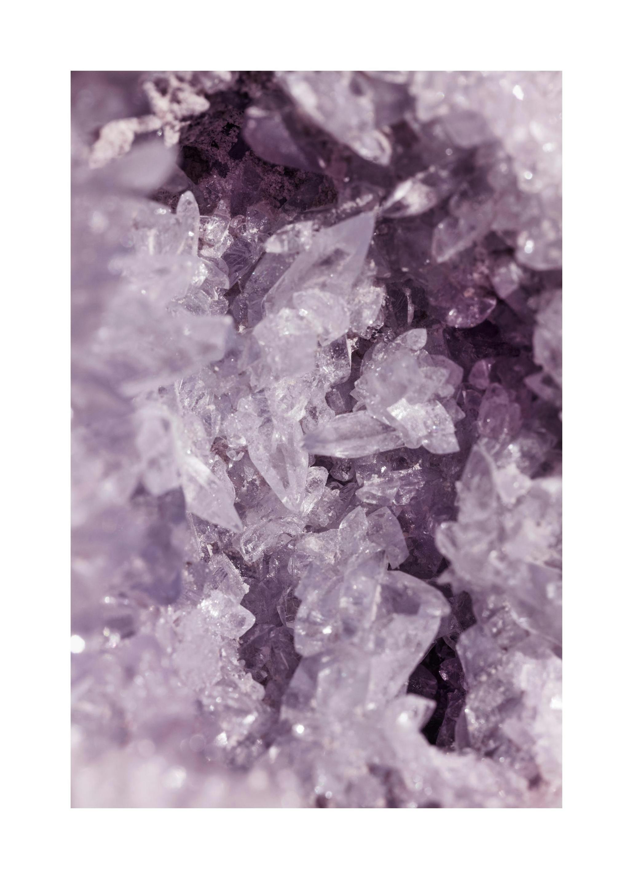 Purple Crystals Poster (50x70 cm) - Poster Store