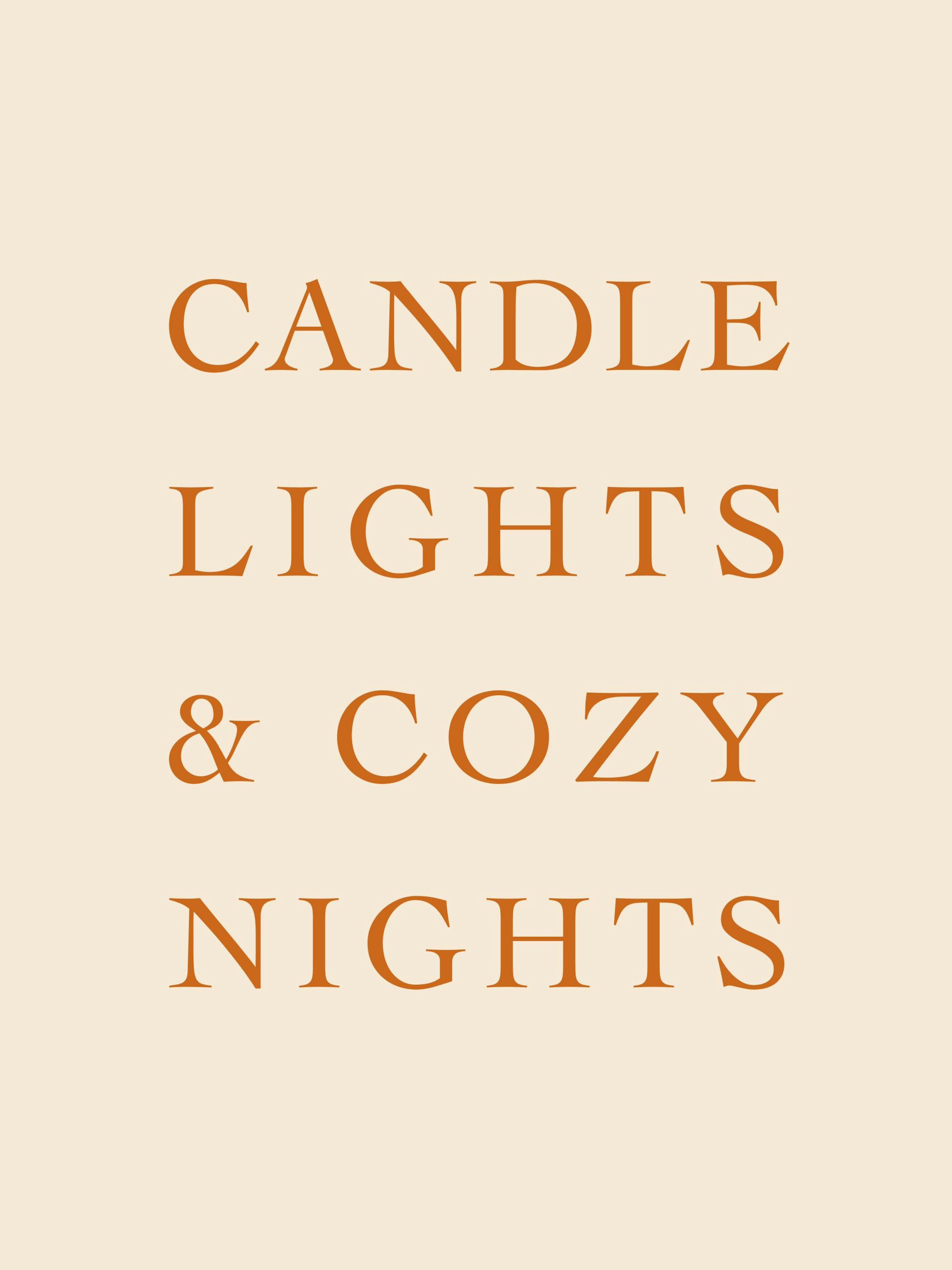Póster minimalista con texto CANDLE LIGHTS & COZY NIGHTS en color óxido sobre fondo beige claro.