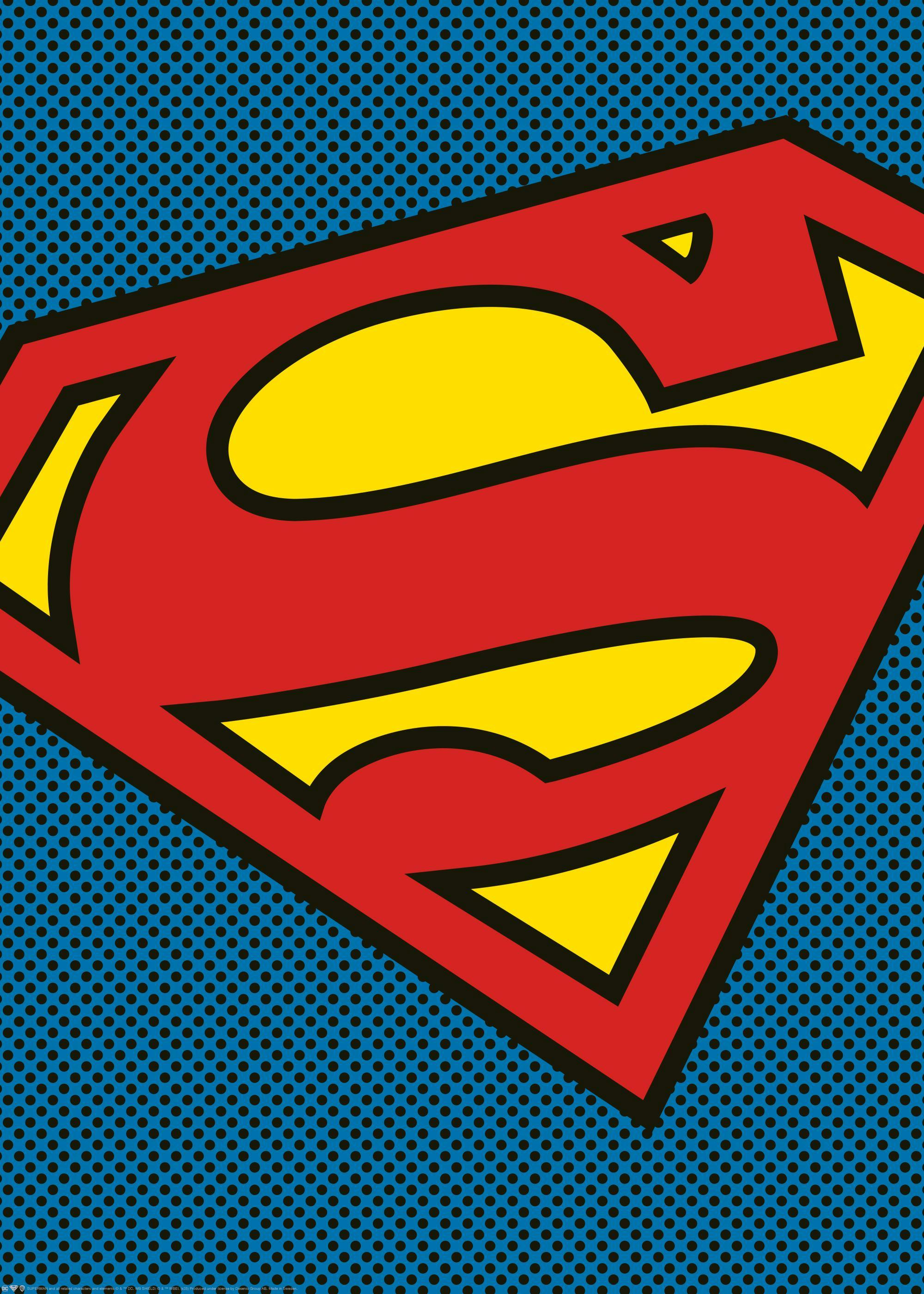Poster mit dem roten und gelben Superman-Logo auf einem blauen Hintergrund mit schwarzen Punkten.